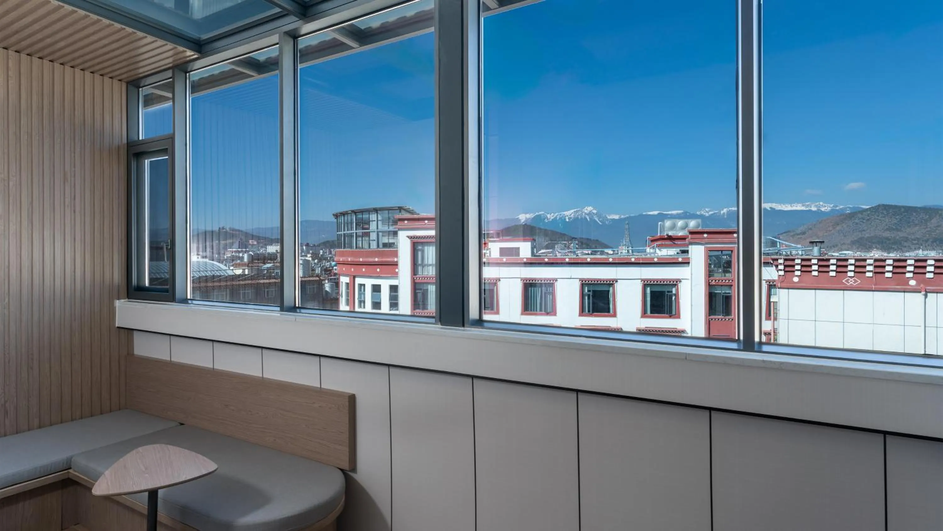 Photo of the whole room in Holiday Inn Express Shangri-La by IHG