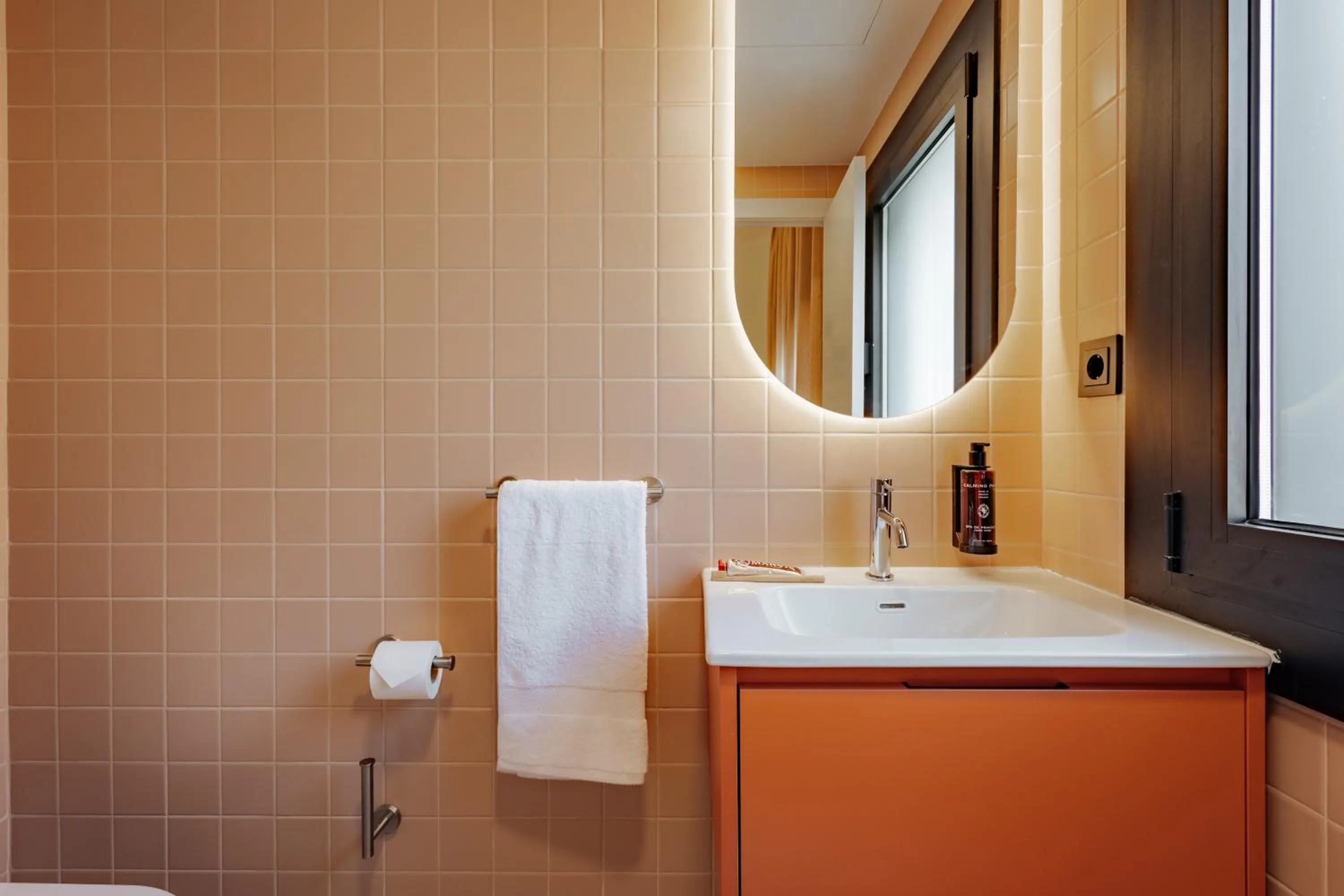 Bathroom in Hotel Robson - Smart Hotel