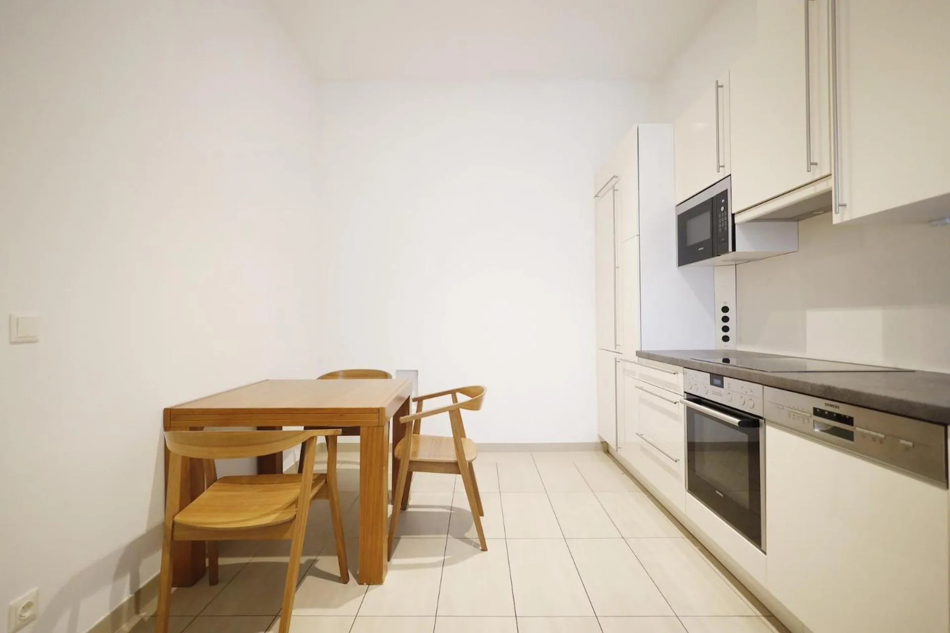 Kitchen or kitchenette in HeyMi Apartments Oper