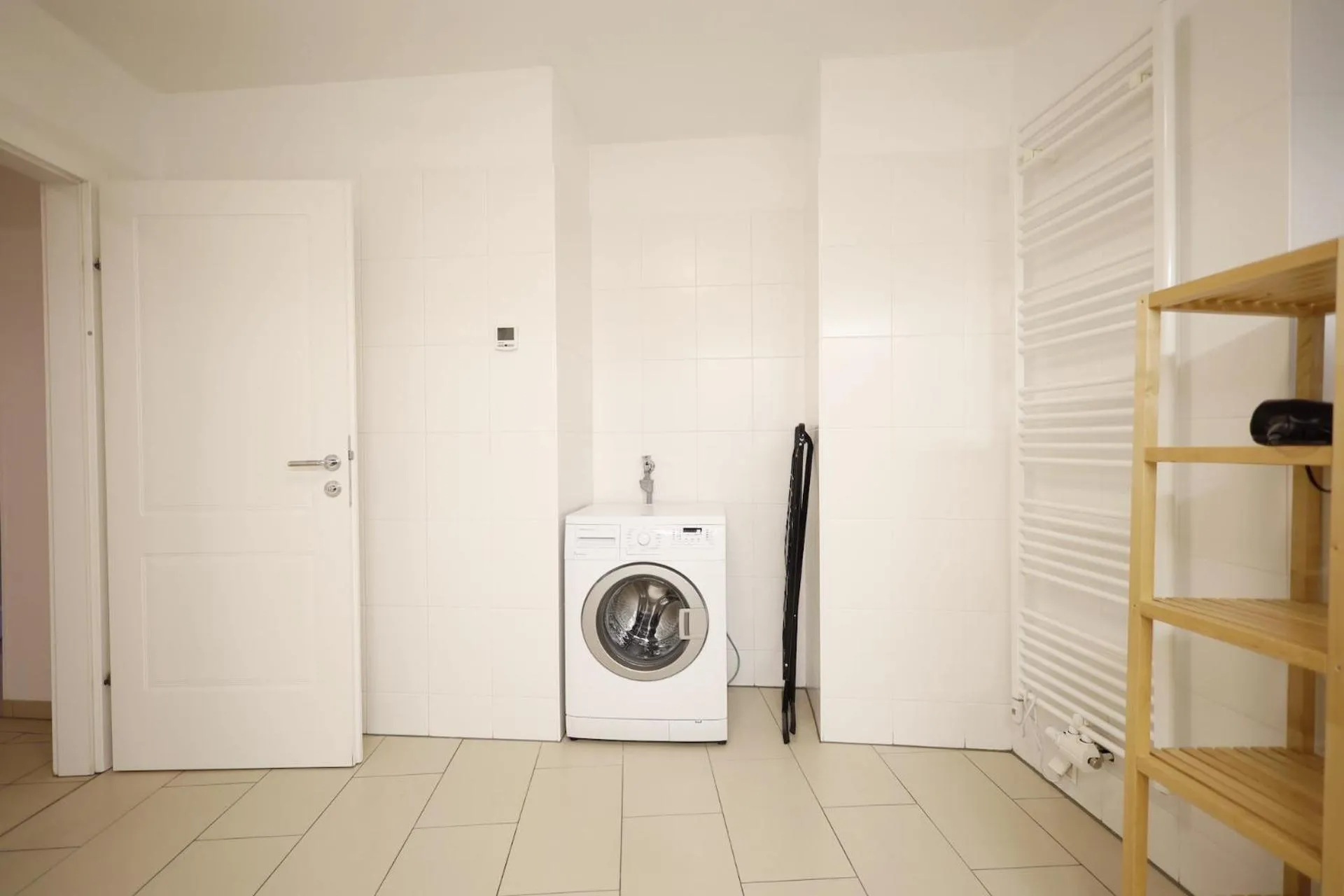 washing machine in HeyMi Apartments Oper