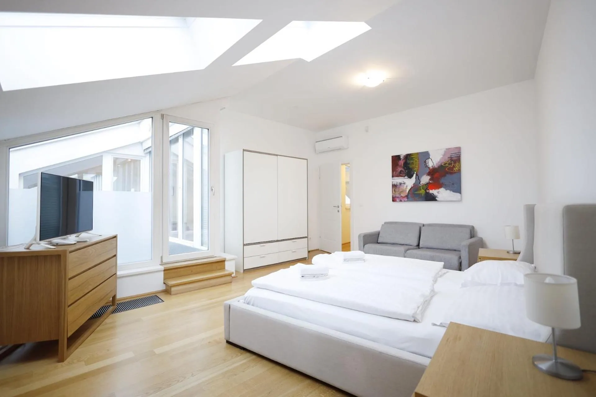 Bedroom, Bed in HeyMi Apartments Oper