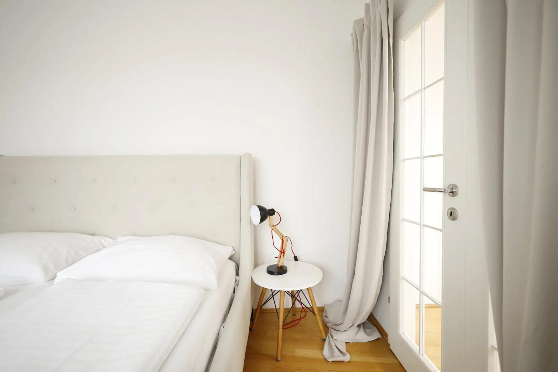 Bed in HeyMi Apartments Oper