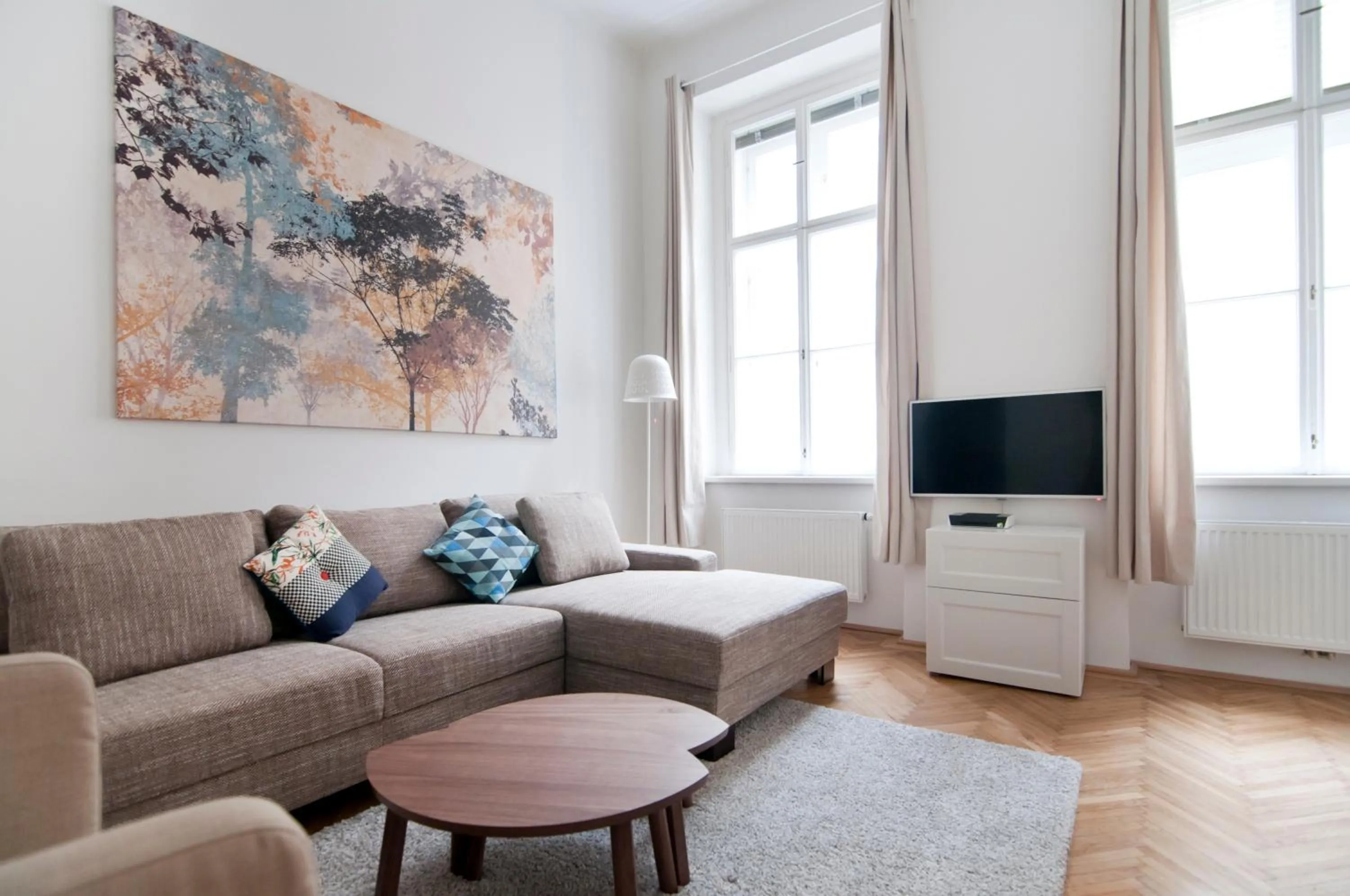 Seating area in HeyMi Apartments Oper
