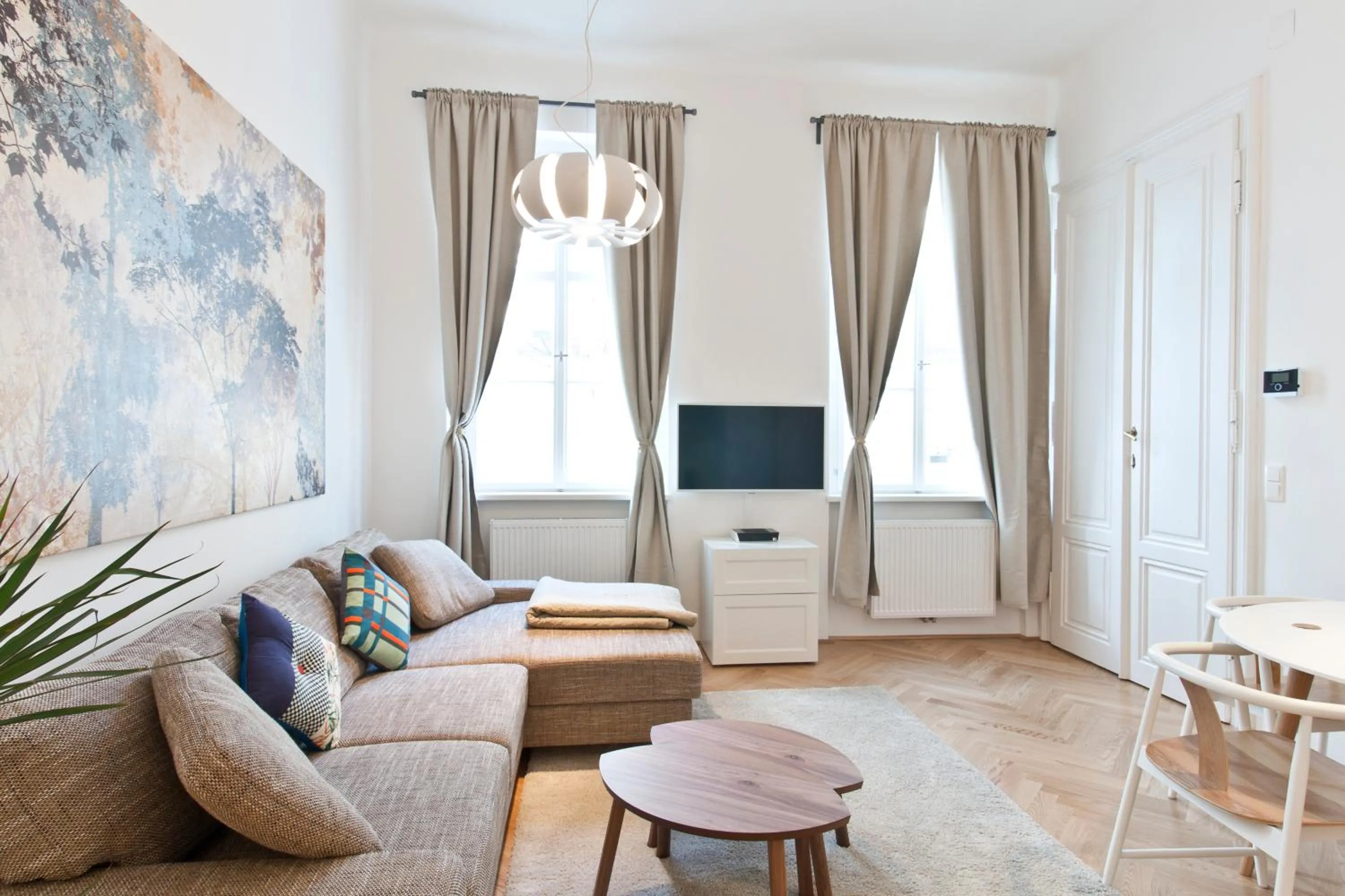 Seating area in HeyMi Apartments Oper