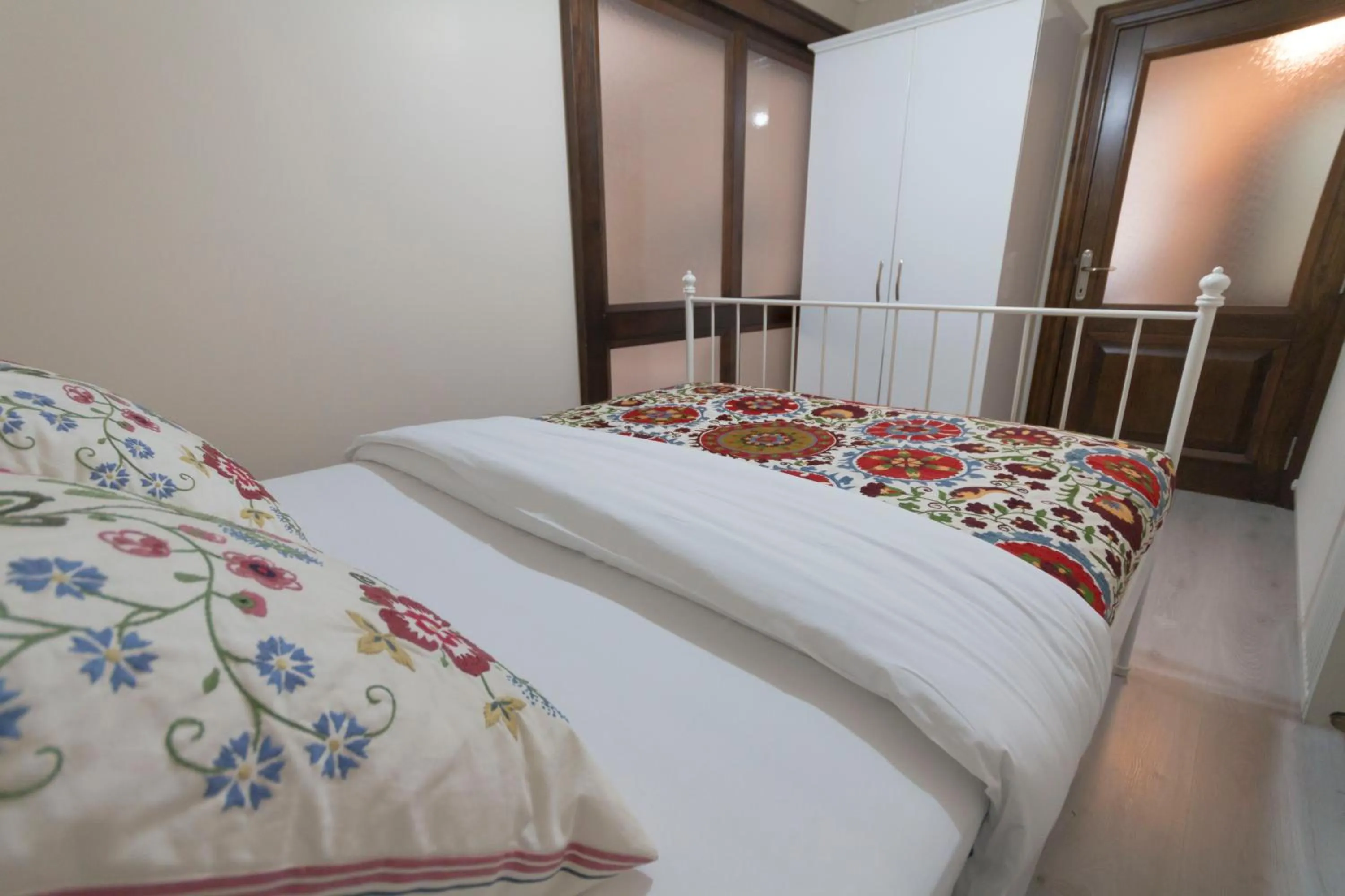 Bed in Büyükada Apart Hotel - Yeni Apart