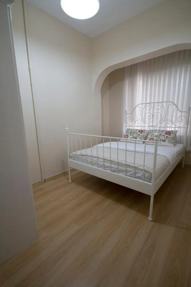 Bed in Büyükada Apart Hotel - Yeni Apart