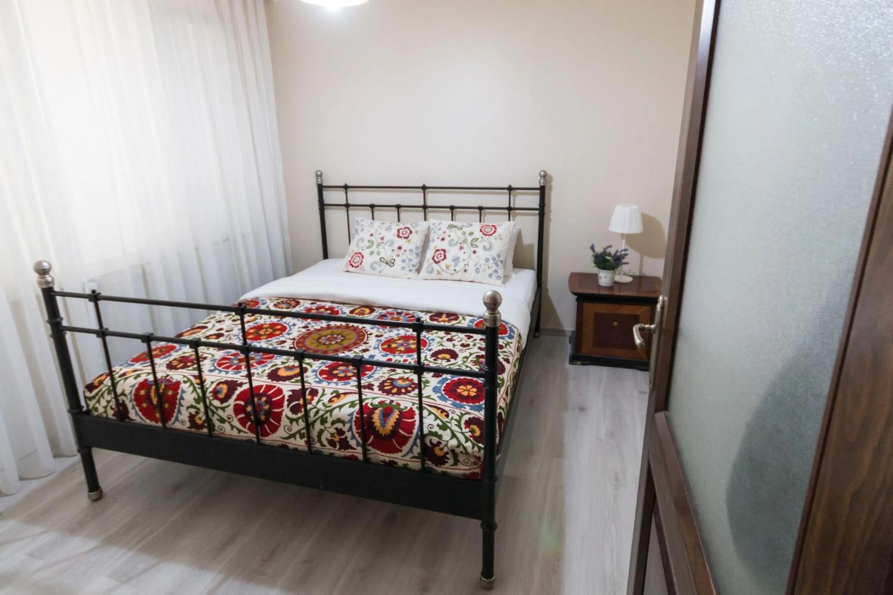 Bed in Büyükada Apart Hotel - Yeni Apart