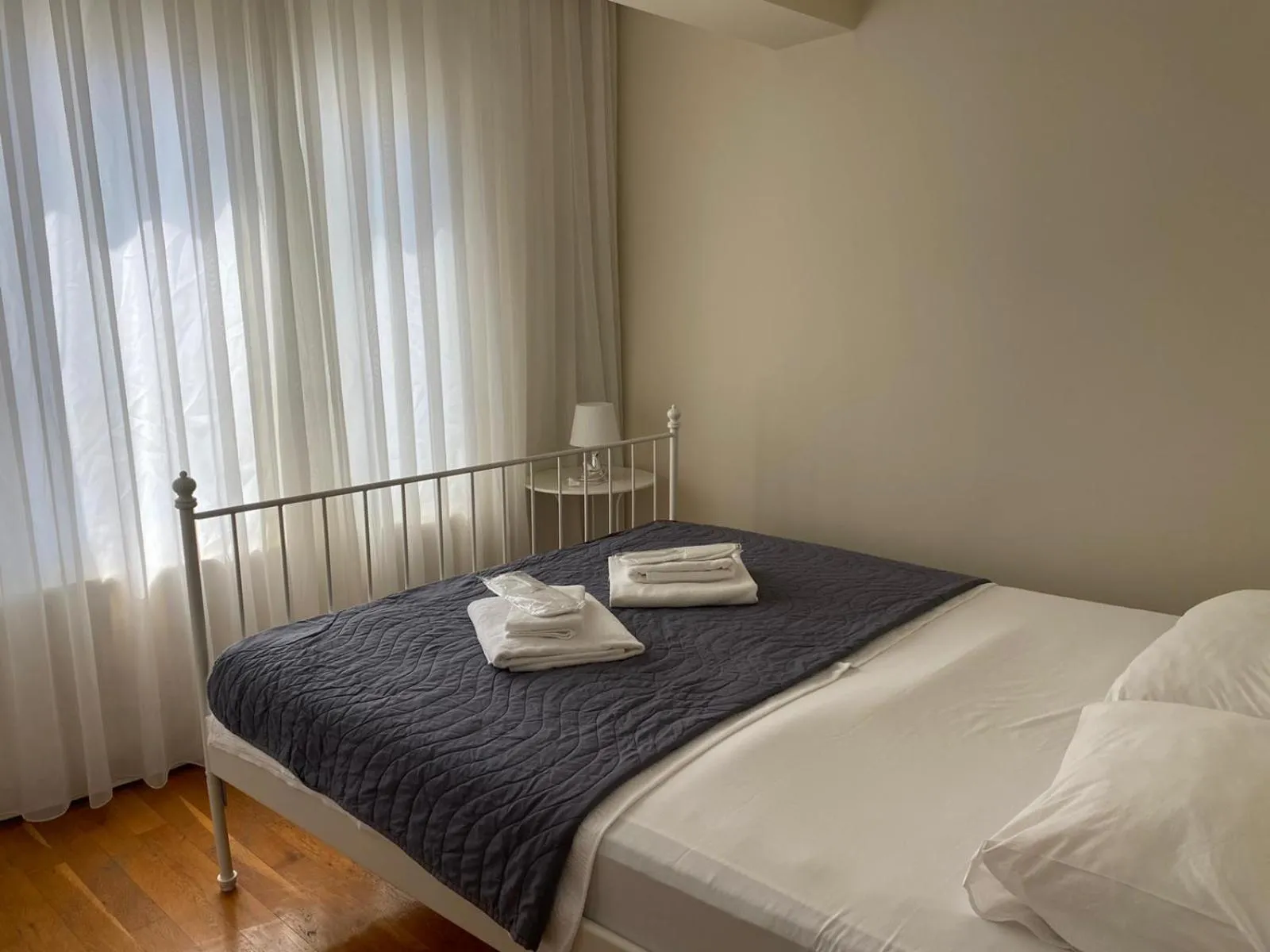 Bed in Büyükada Apart Hotel - Yeni Apart