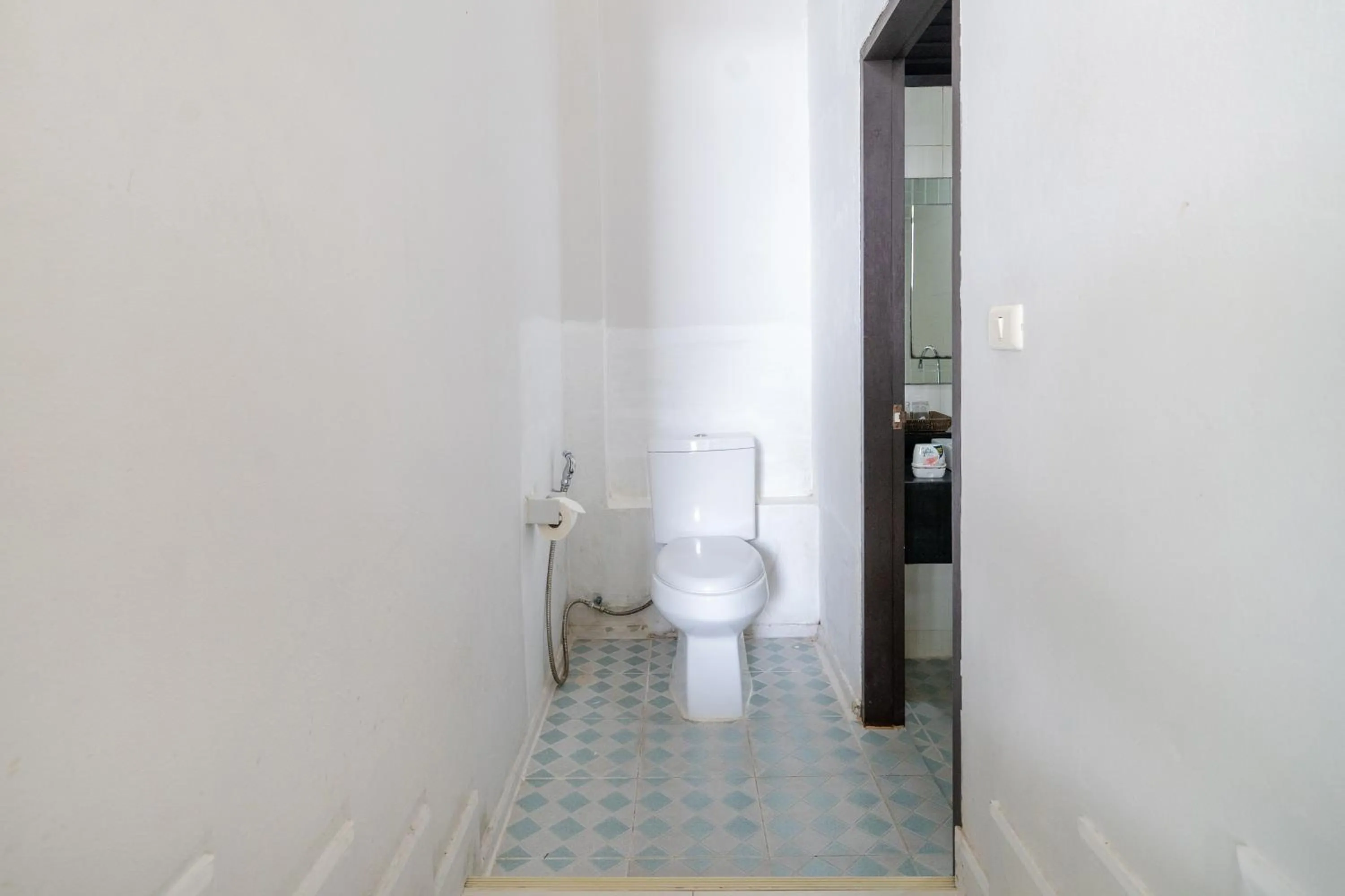 Toilet in Kata Sea Boutique