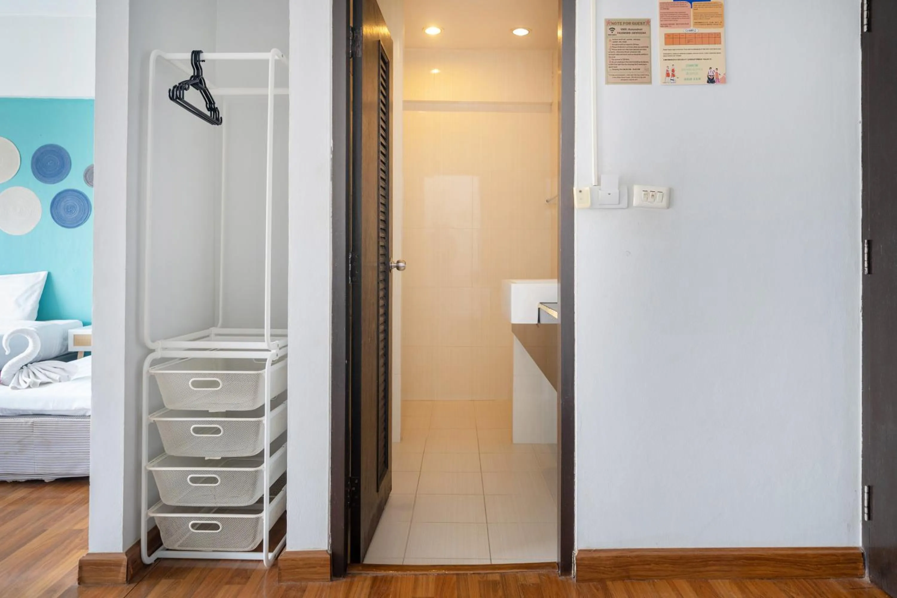 Photo of the whole room, Bed in Kata Sea Boutique