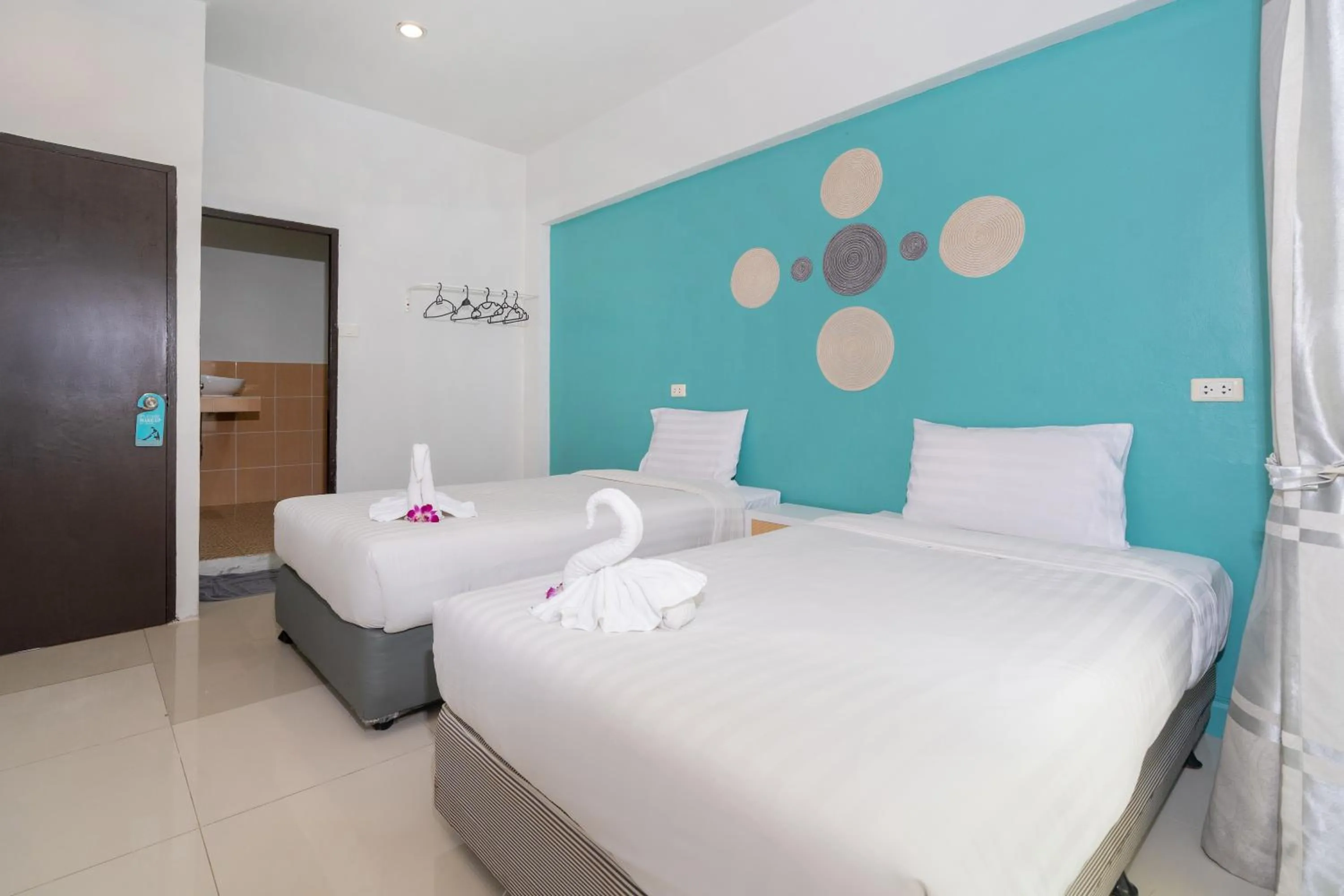 Photo of the whole room, Bed in Kata Sea Boutique