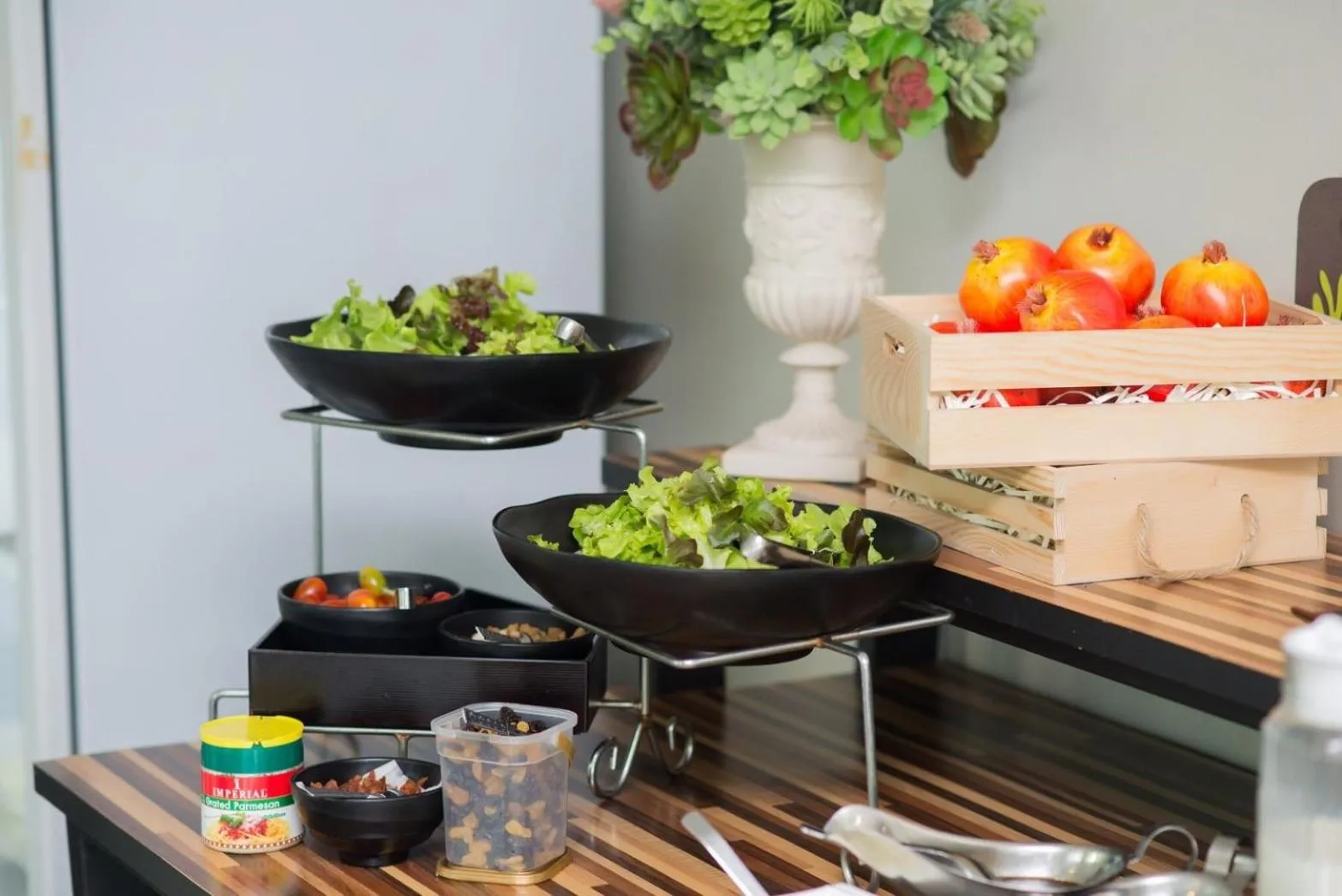 Breakfast in Romyen Garden Place