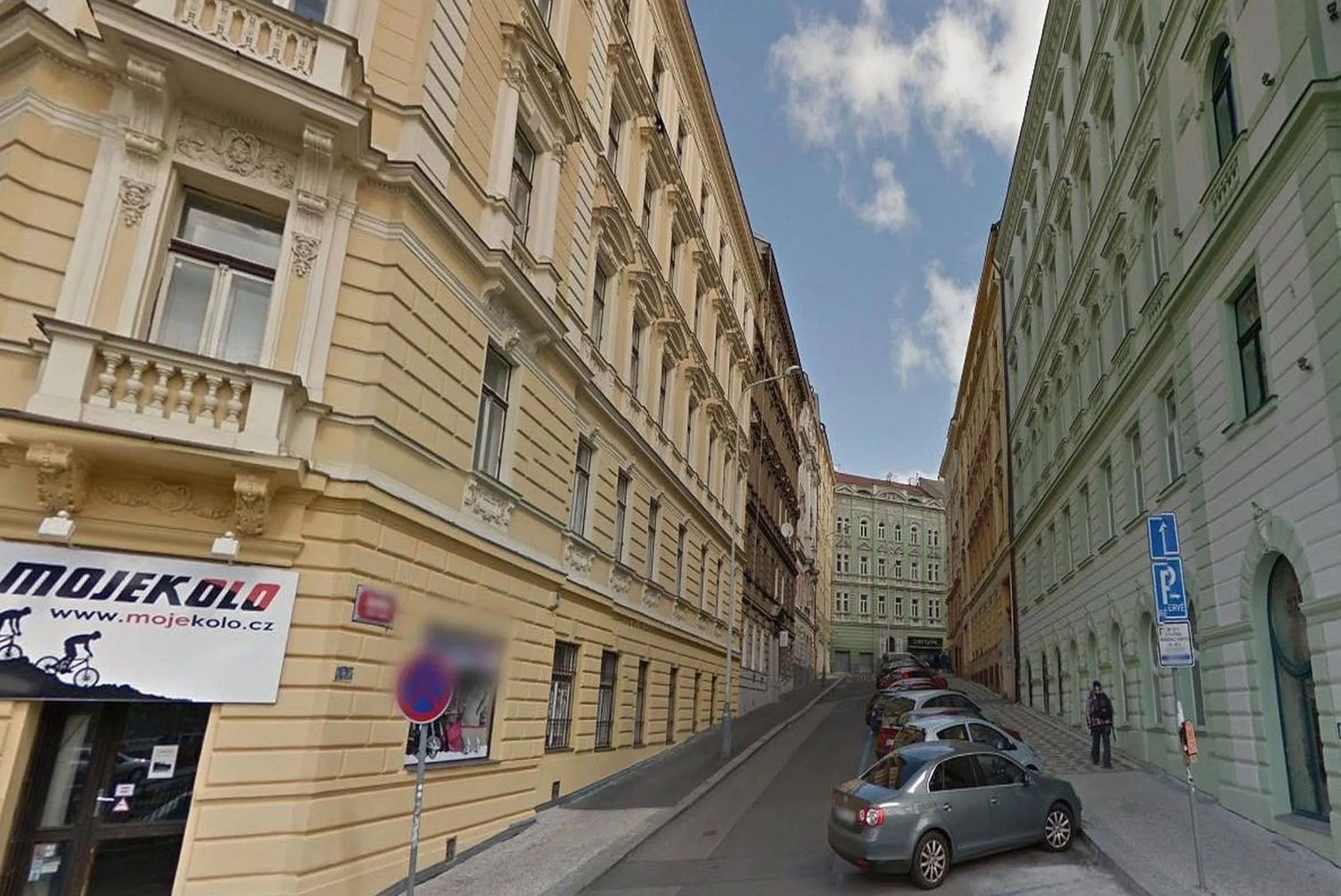 Neighbourhood in Central Station Studios