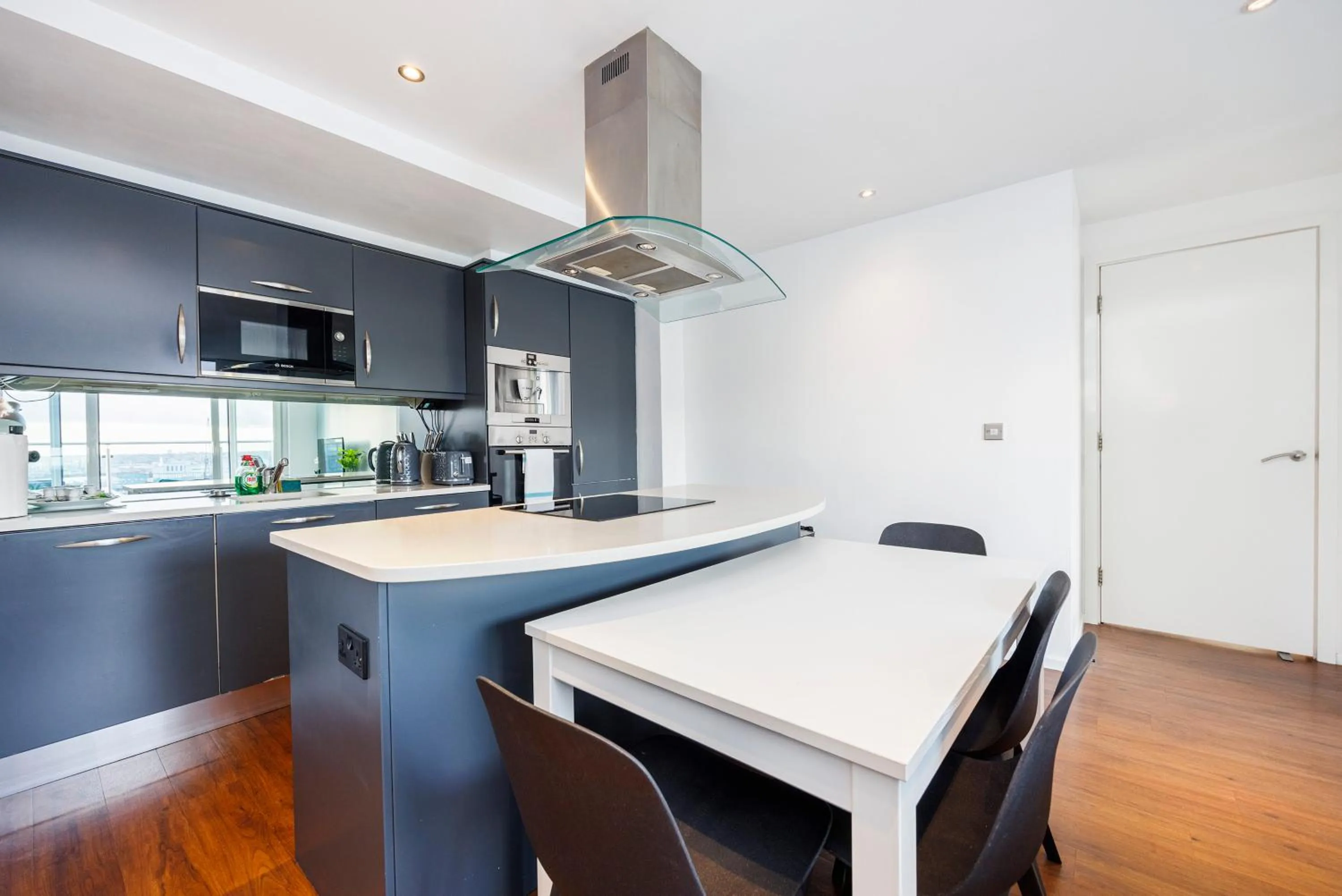 Kitchen or kitchenette in Austin David Apartments ExCeL