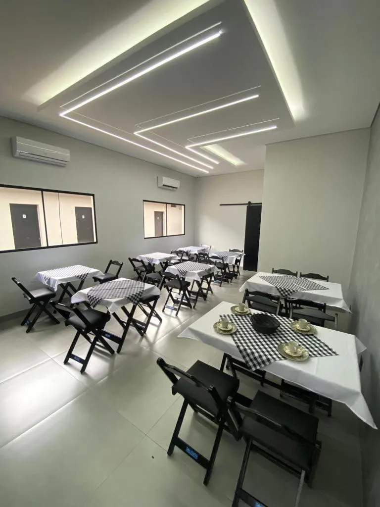 Restaurant/places to eat in Village Prime Hotel