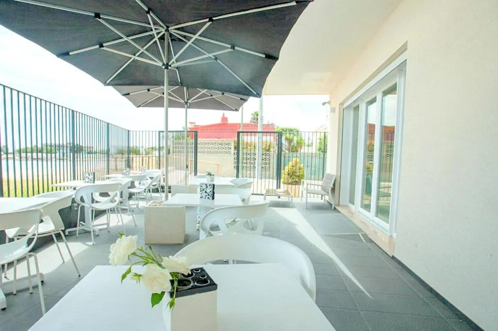 Restaurant/places to eat in Hotel la Spiaggia