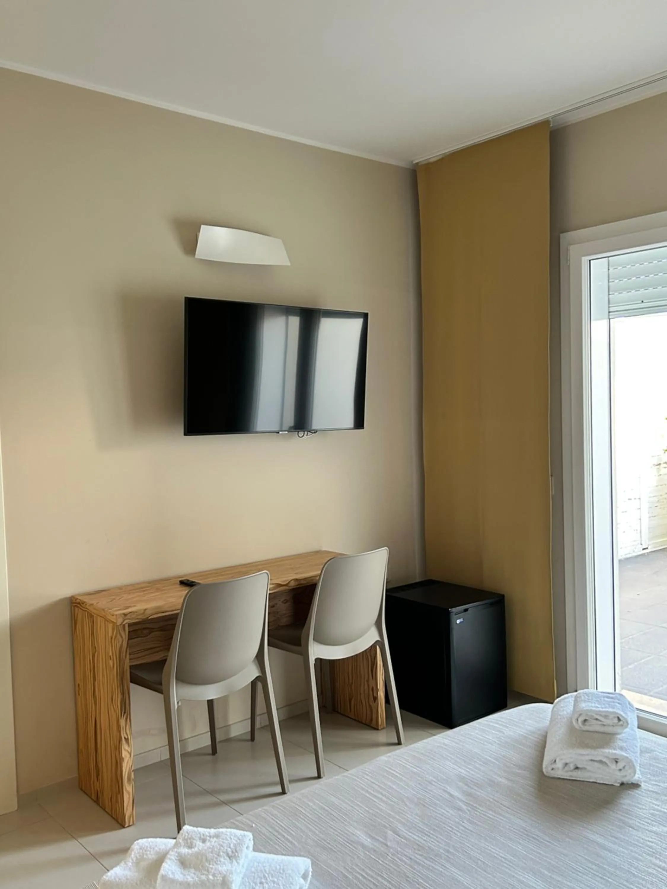 TV and multimedia, Bed in Hotel la Spiaggia