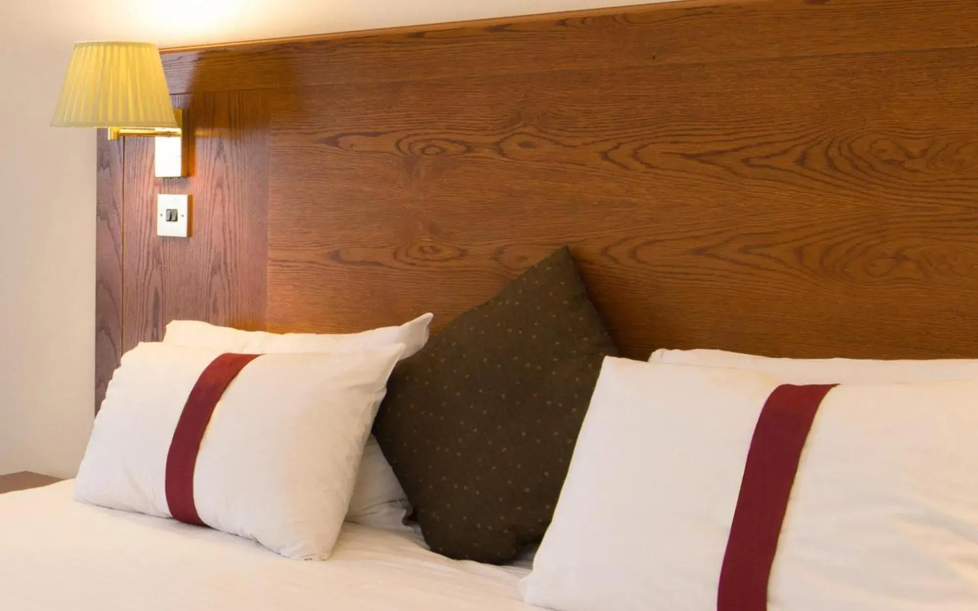 Standard Twin/Family Room in Citrus Hotel Coventry South by Compass Hospitality Standard Twin/Family Room in Citrus Hotel Coventry South by Compass Hospitality