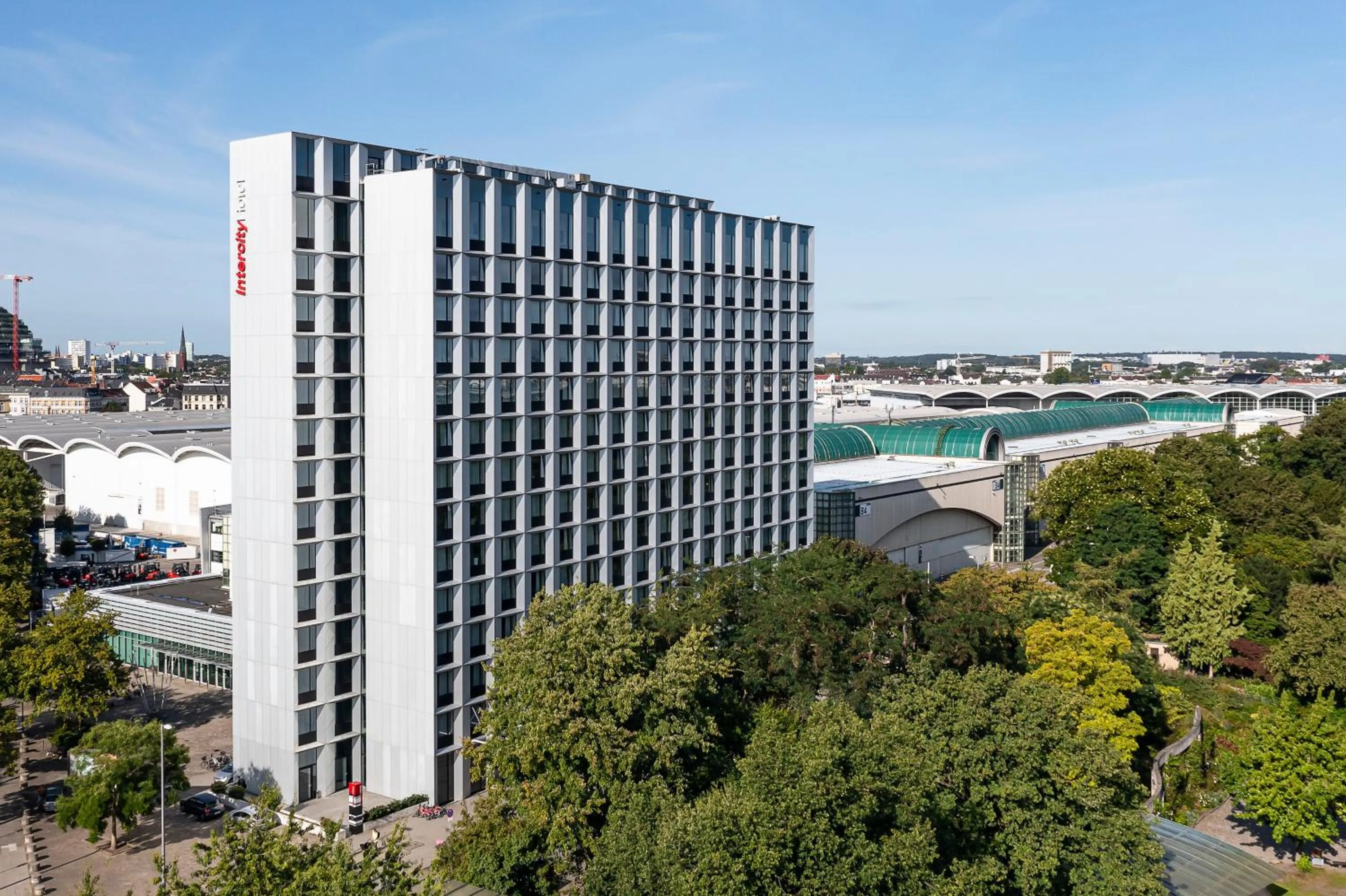 Property building in IntercityHotel Hamburg Dammtor-Messe