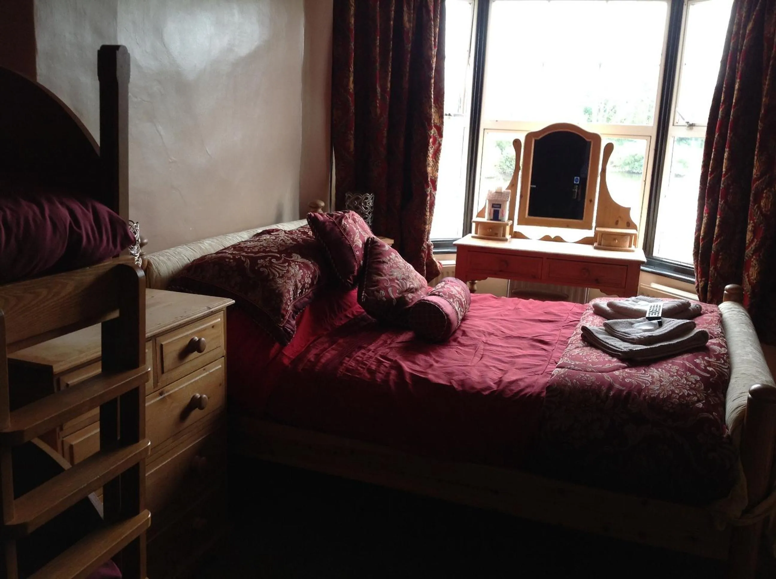 Decorative detail in Lower Lode Inn