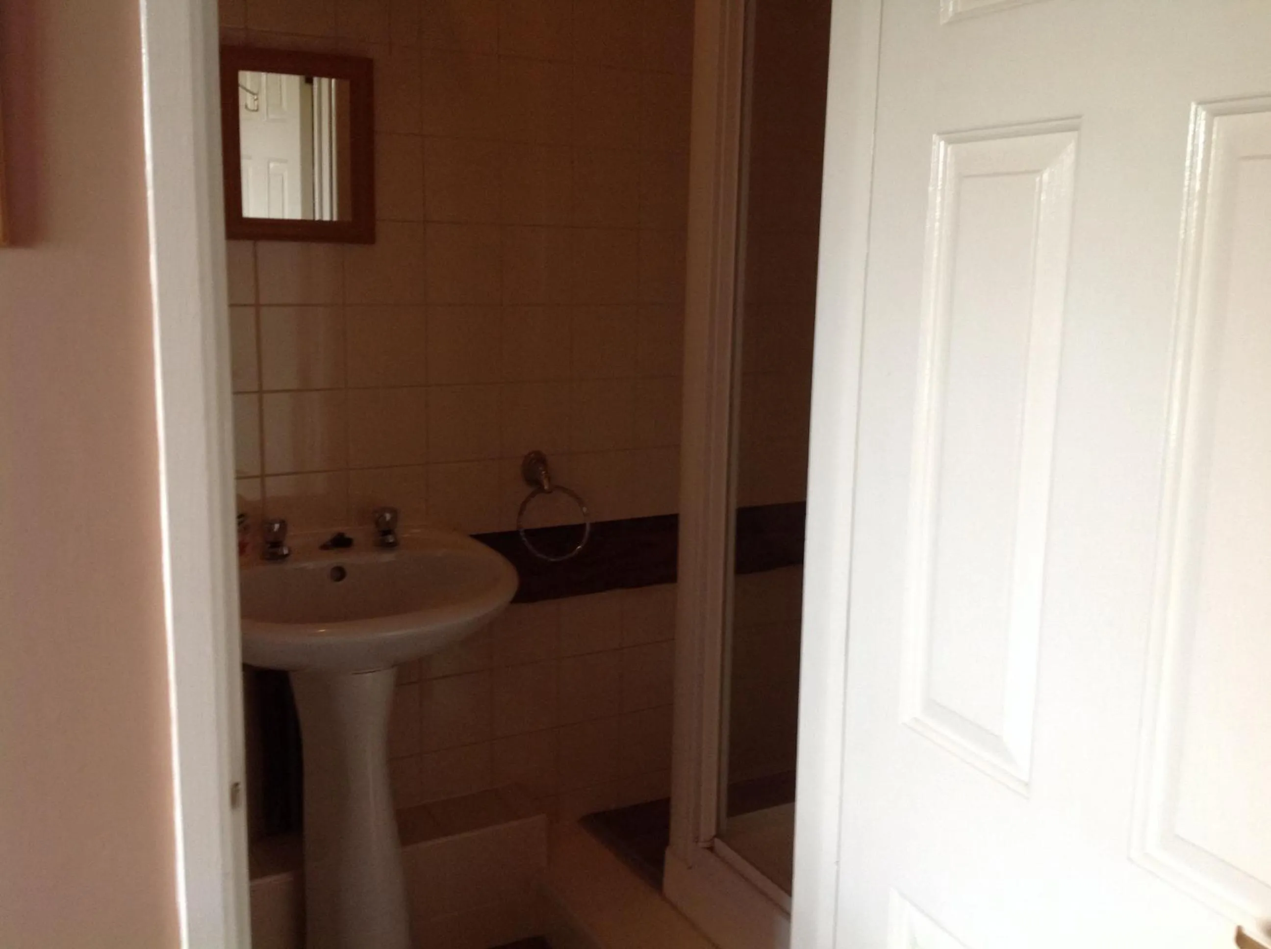Bathroom in Lower Lode Inn
