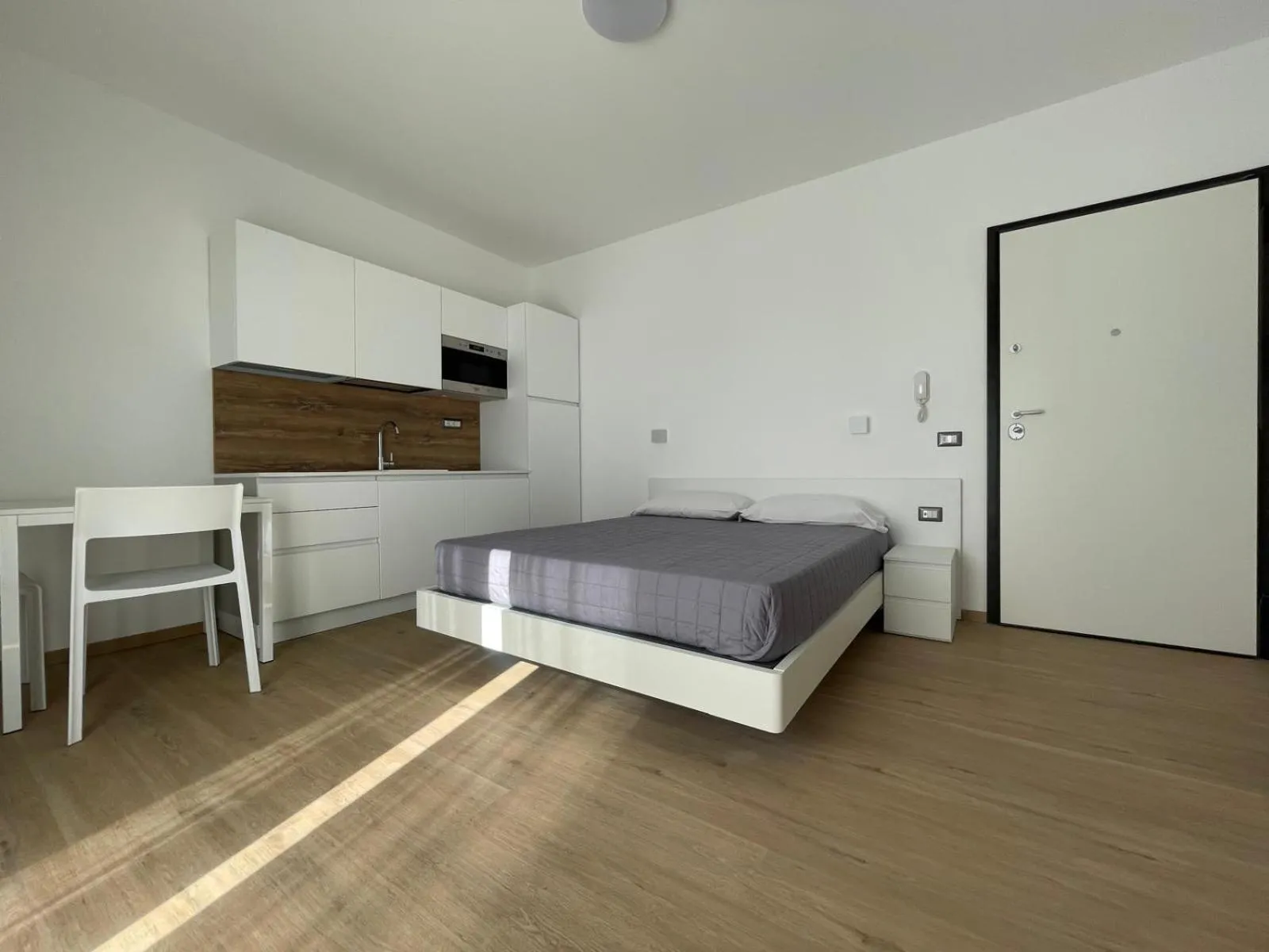 Bed in Residence Cala Bianca