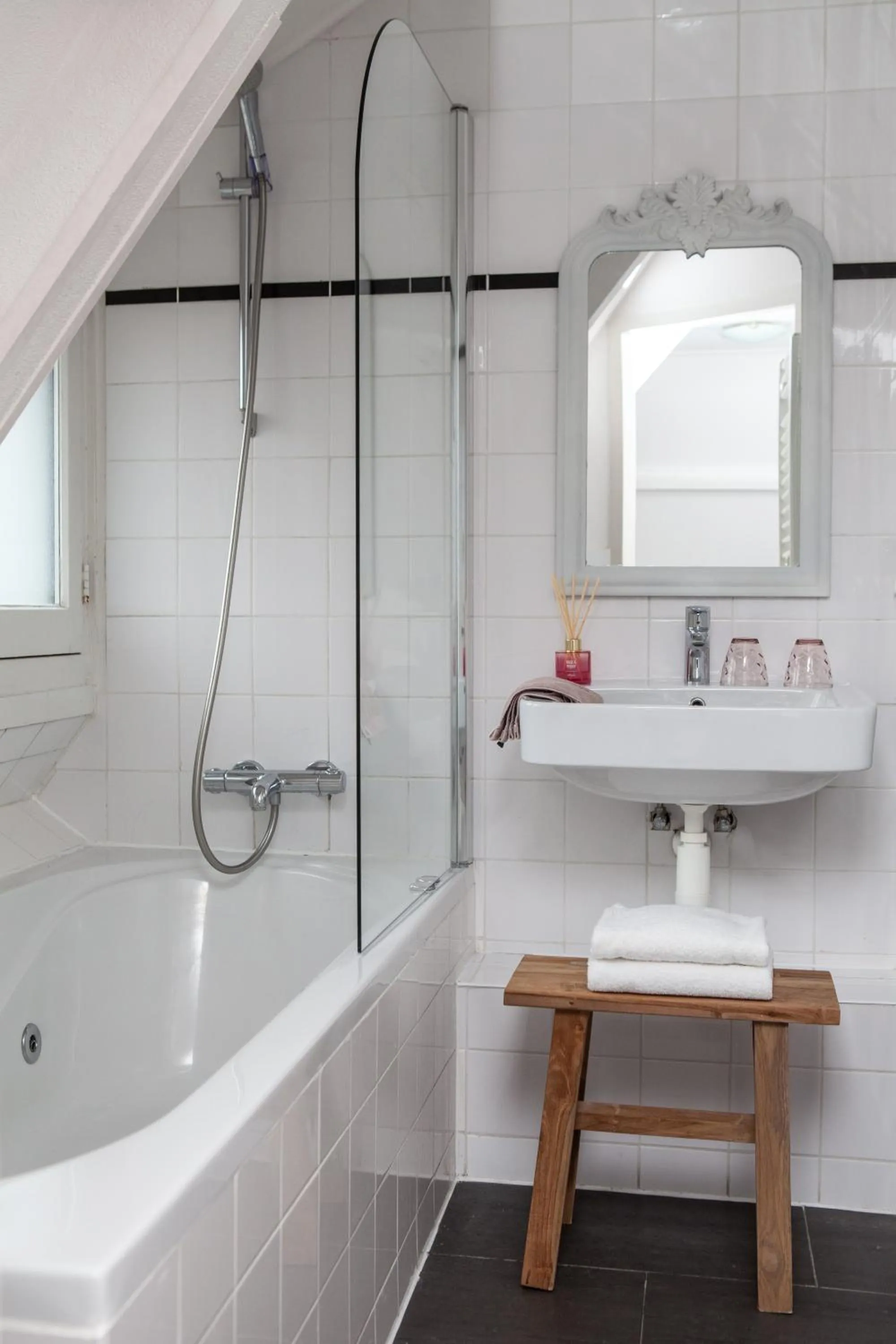 Bathroom in Hotel Breeburg