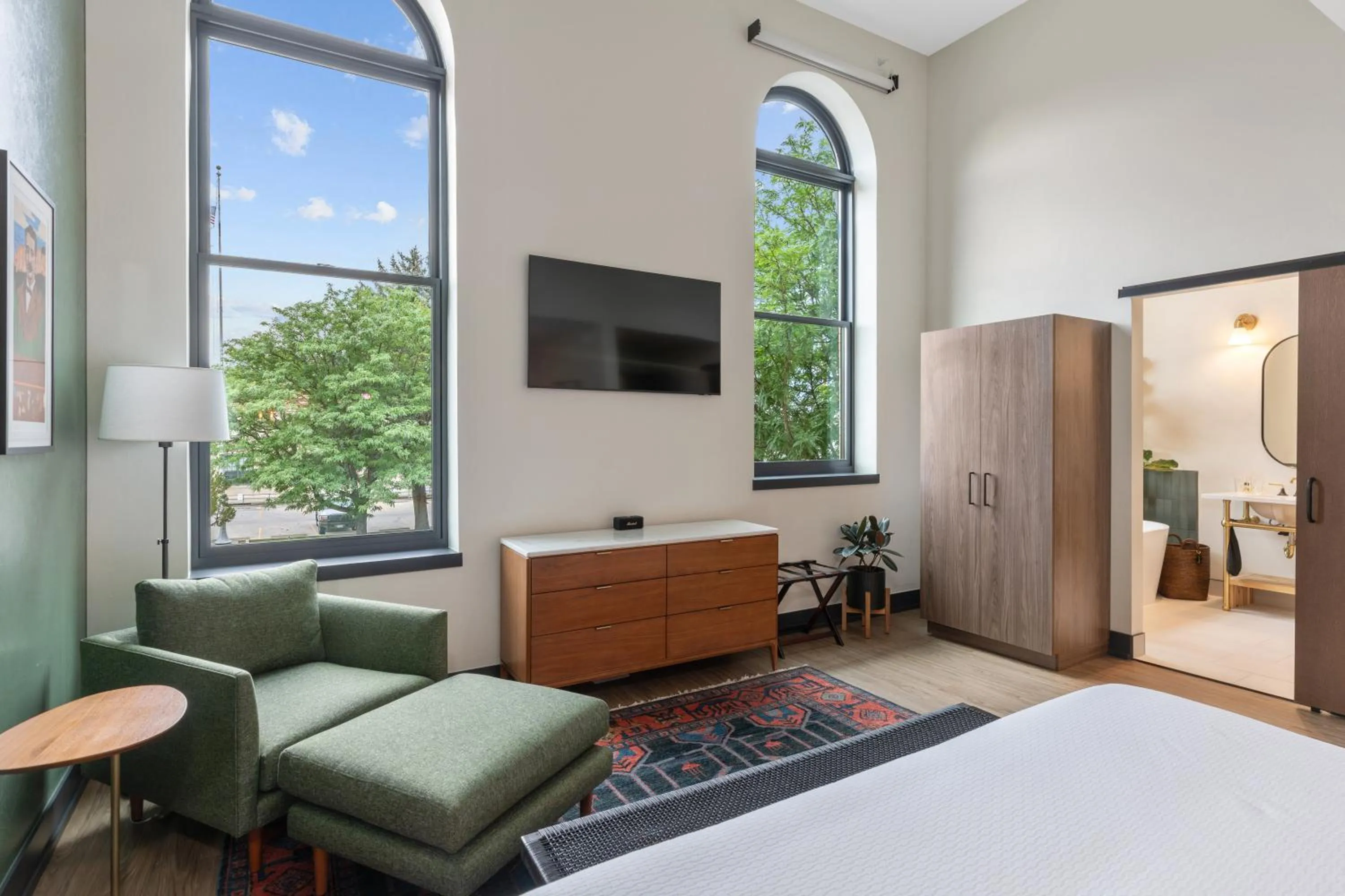 Bed in The Rathbone Hotel