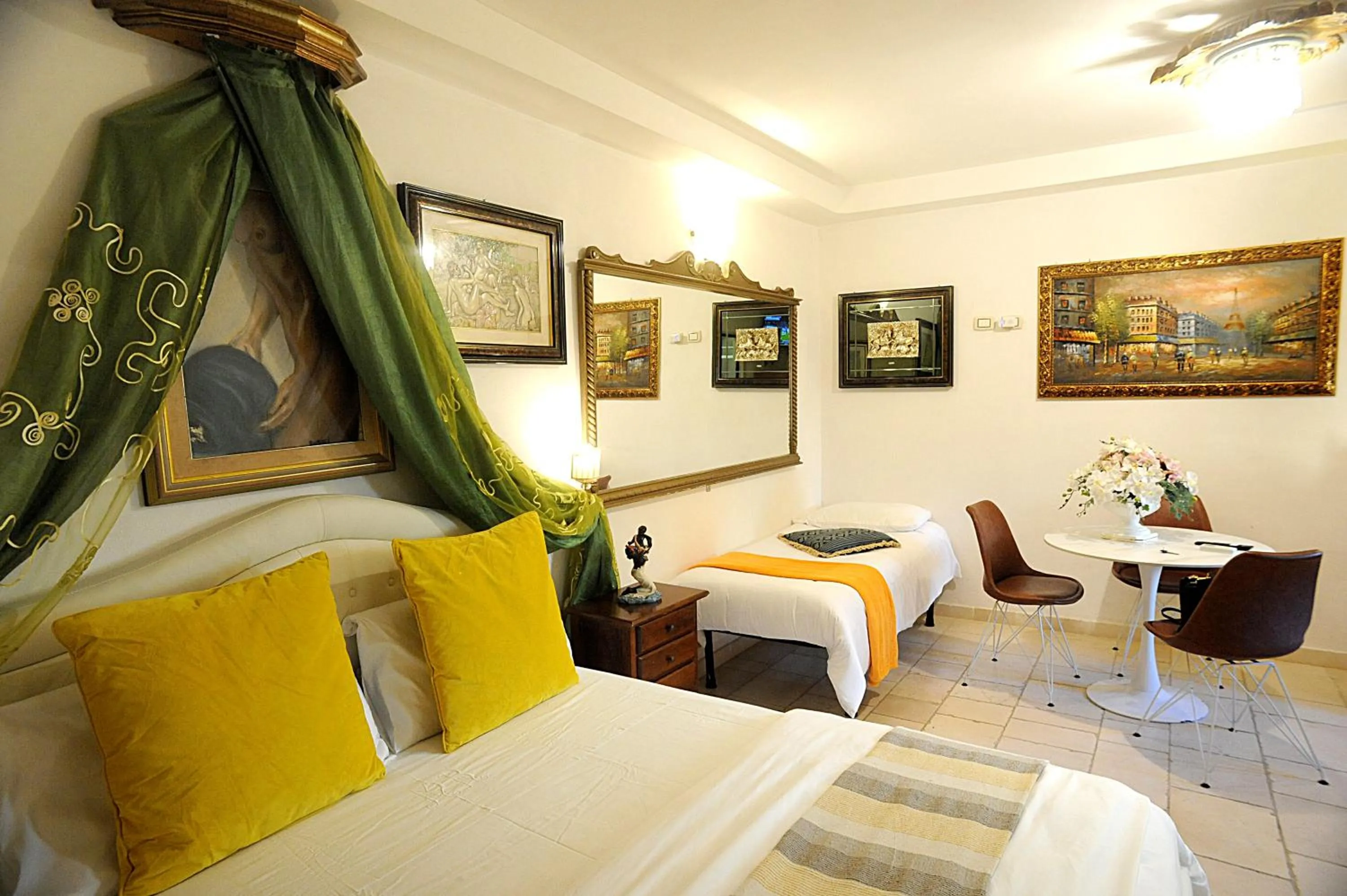 Photo of the whole room, Bed in B&B GianLuis