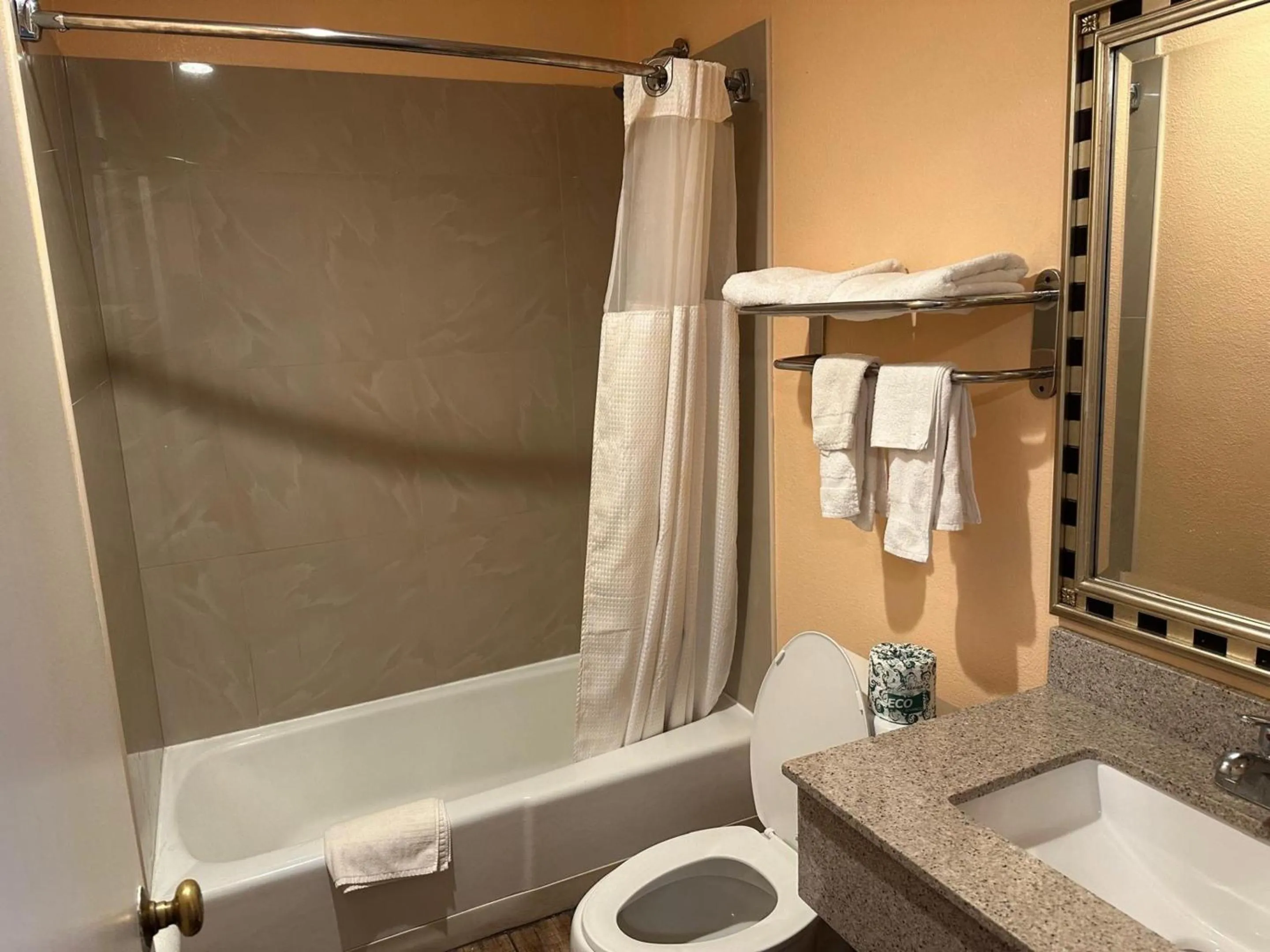 Bathroom in Stay Inn by OYO Near I 80 Lincoln West