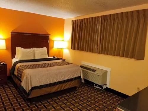 Bed in SurestayLincoln inn