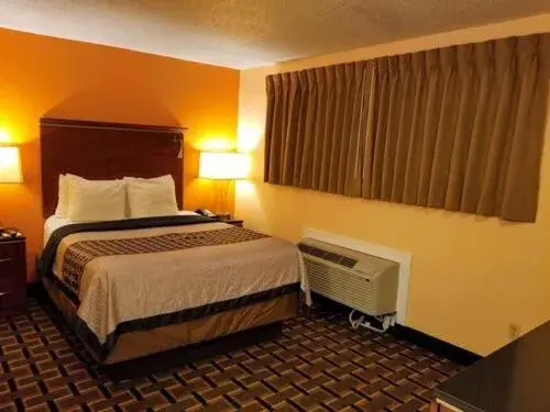 Bed in SurestayLincoln inn Bed in SurestayLincoln inn