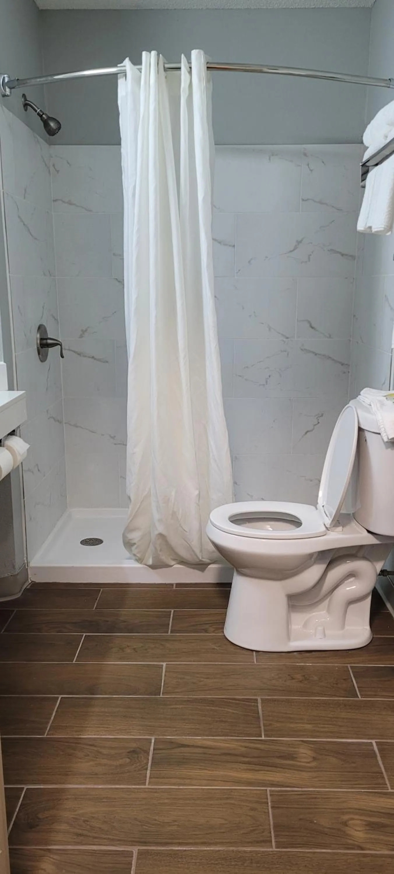 Shower in Days Inn & Suites by Wyndham Williamsburg IA North