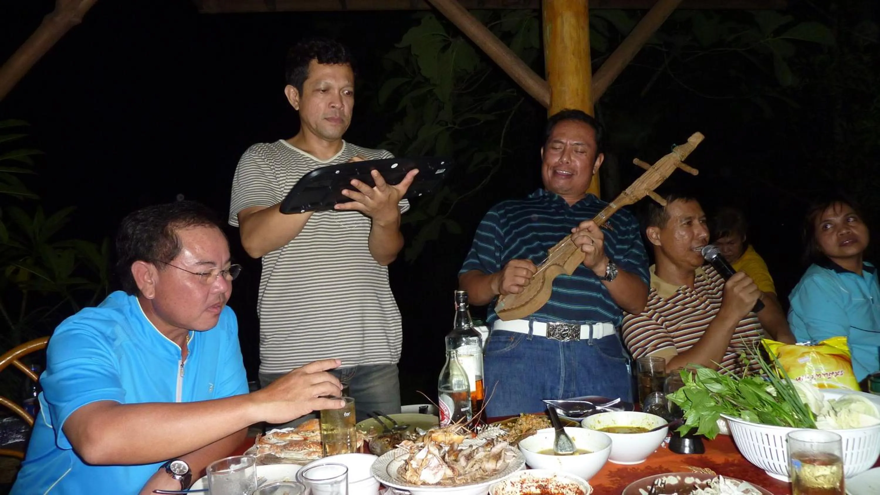 Drinks in Baandin Chiewlarn