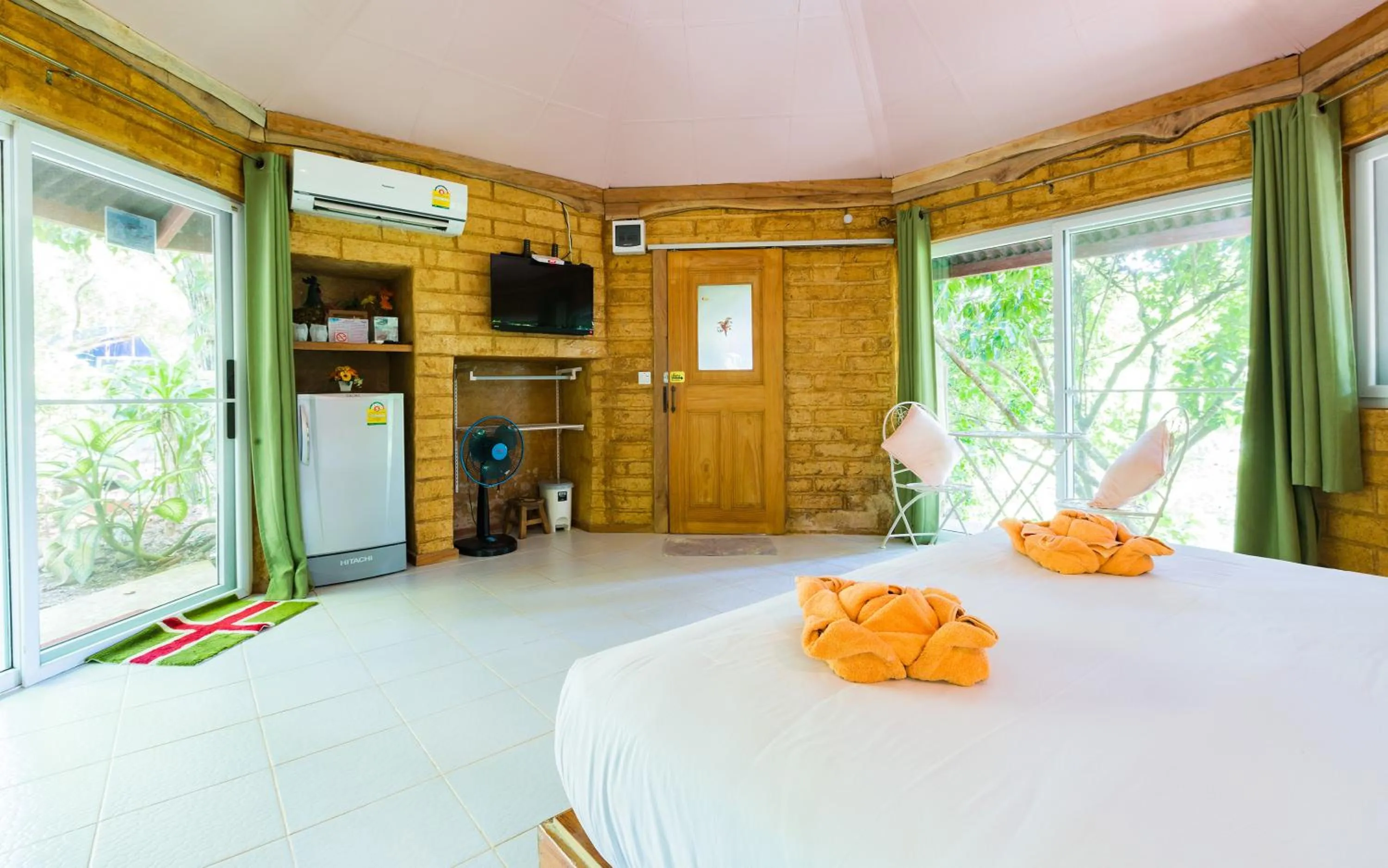 Bed in Baandin Chiewlarn