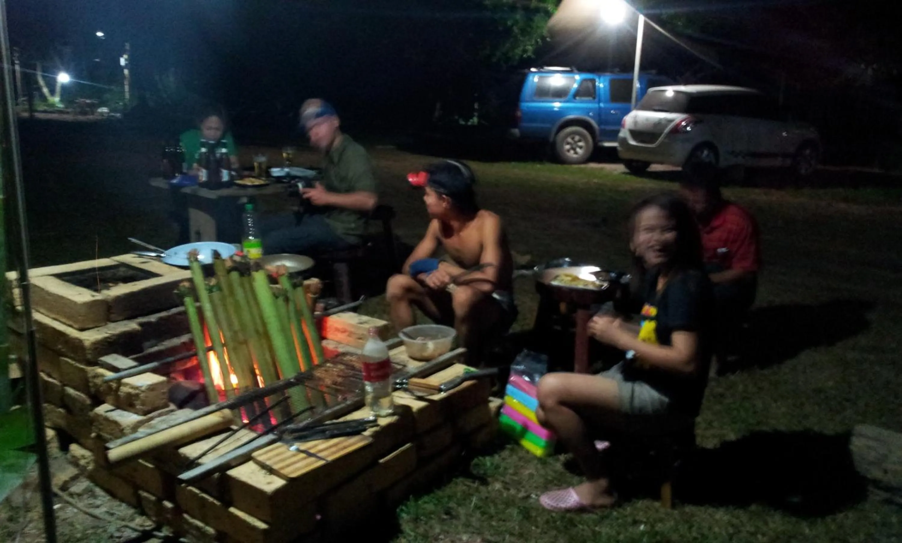 Evening entertainment in Baandin Chiewlarn