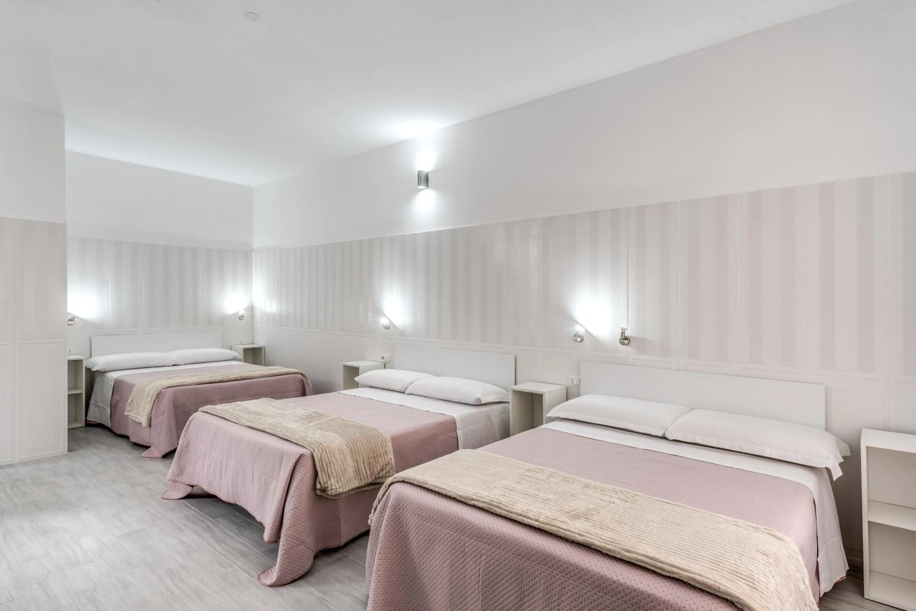 Bedroom, Bed in AltaDomus Roma