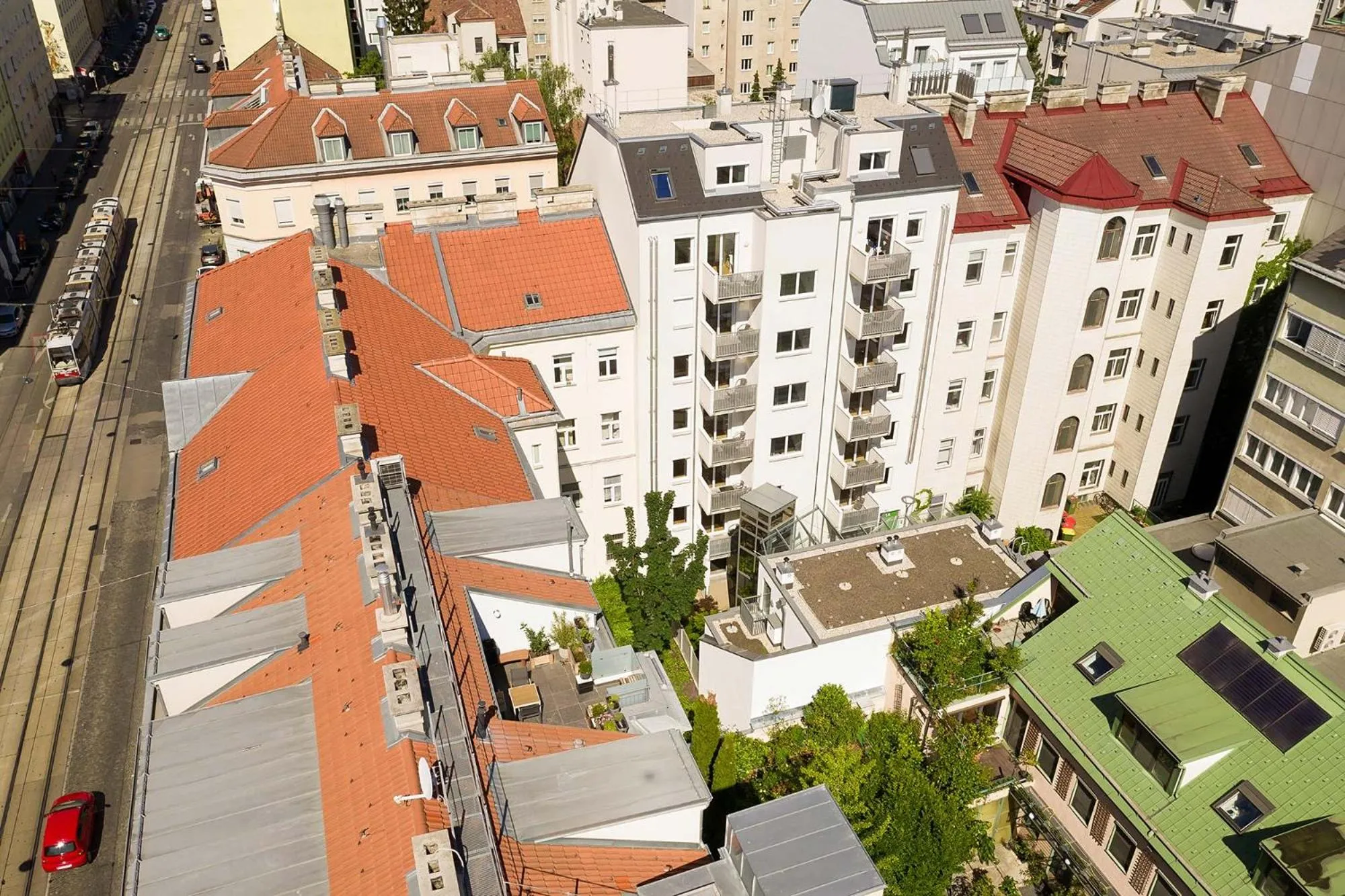 Bird's eye view in Smart Apart Living - Wien Hauptbahnhof - self check-in