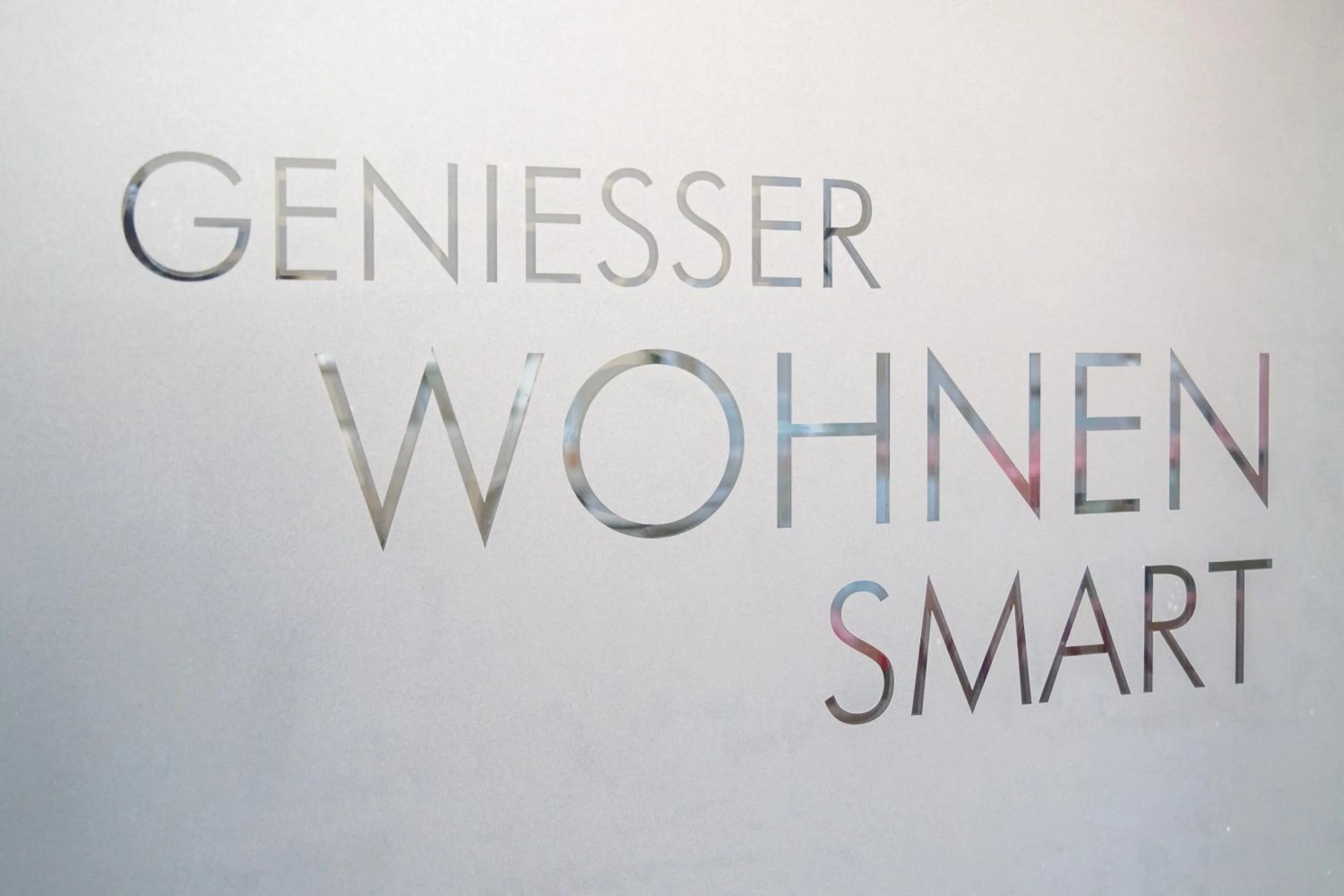 Logo/Certificate/Sign in Smart Apart Living - Wien Hauptbahnhof - self check-in