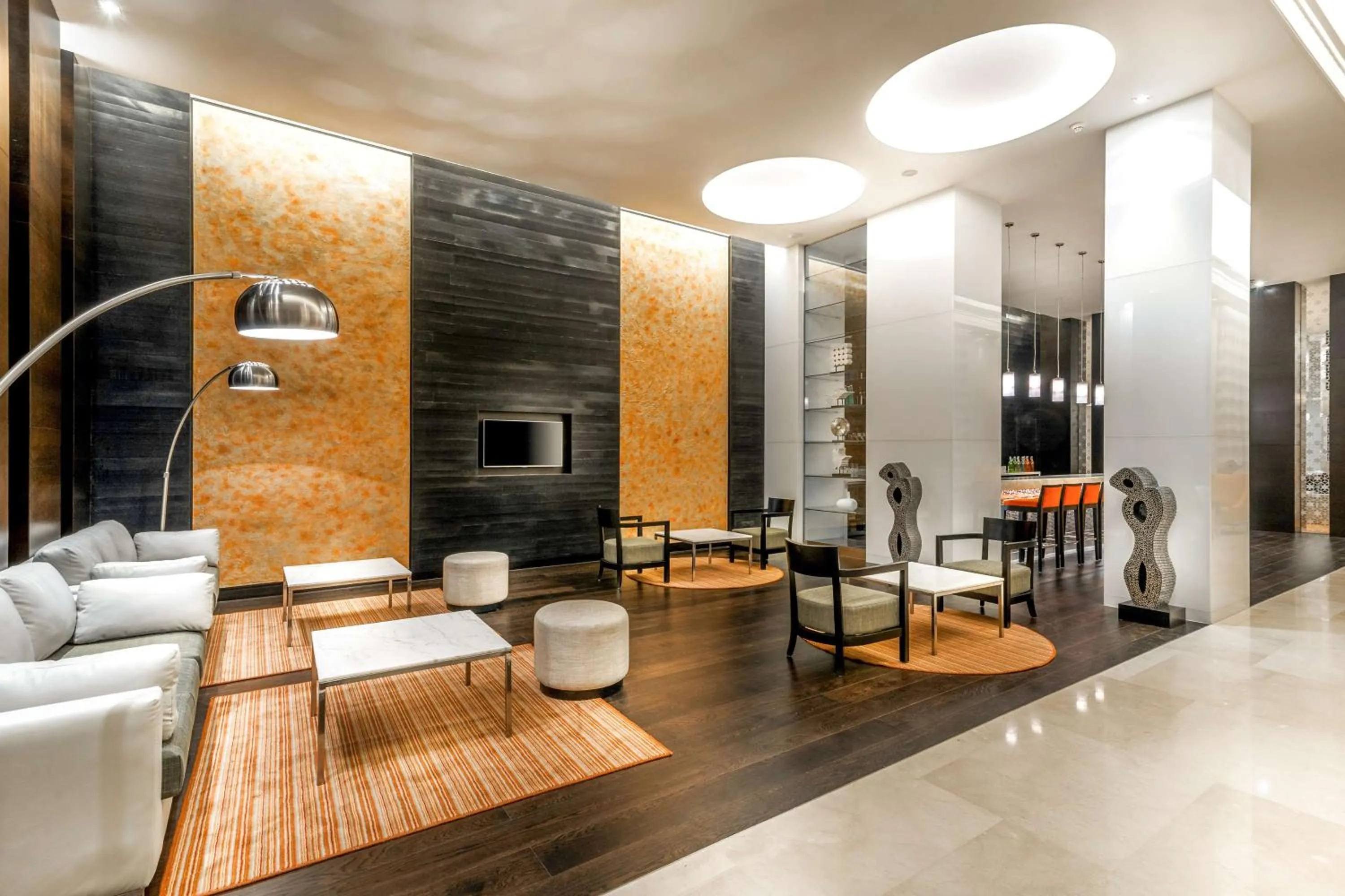 Lounge or bar in Hyatt Place Gurgaon Udyog Vihar