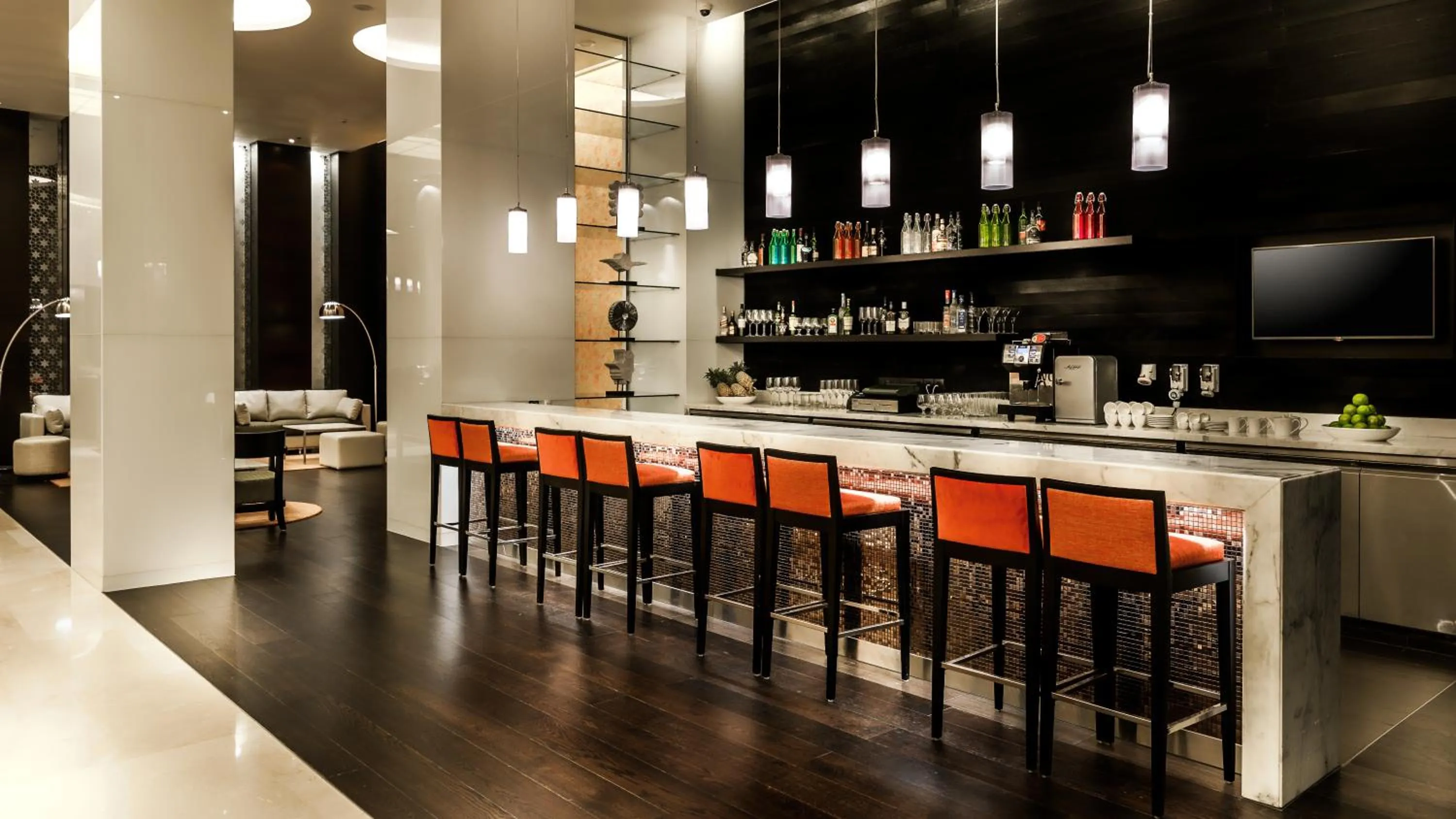 Lounge or bar in Hyatt Place Gurgaon Udyog Vihar