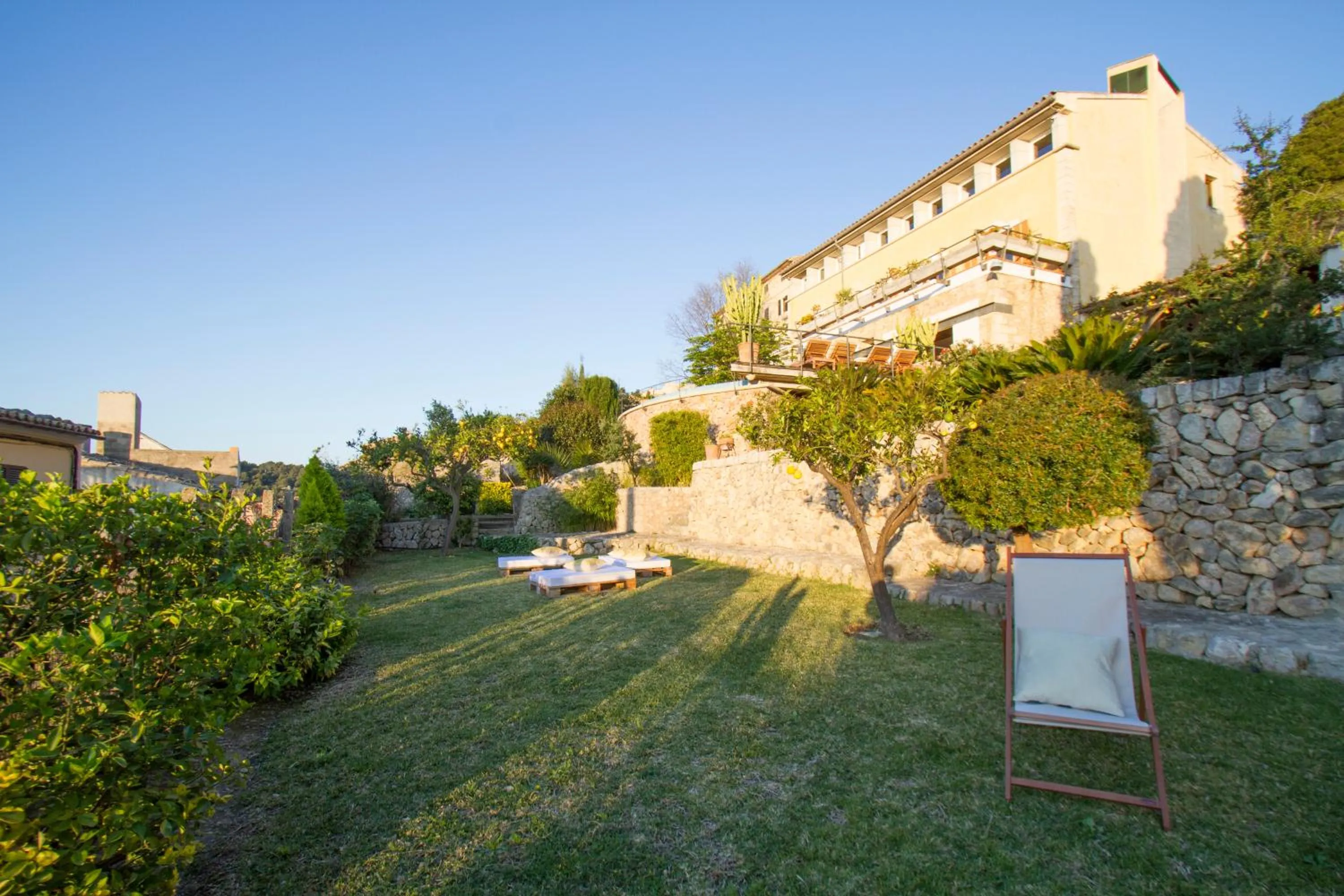 Facade/entrance in Can Cota Boutique - Turismo de interior
