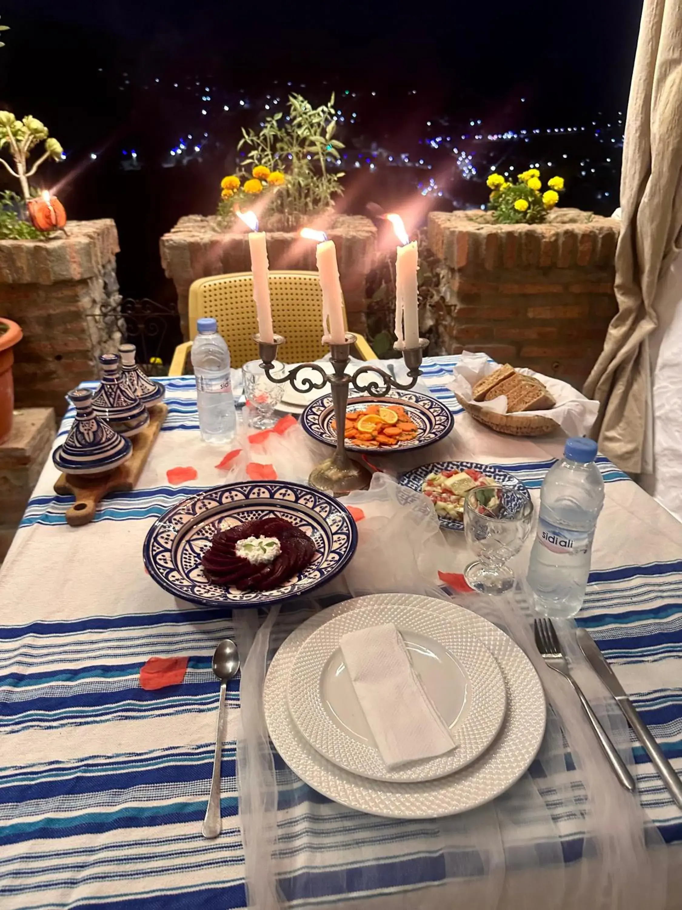 Restaurant/places to eat in Riad Gharnata Restaurant/places to eat in Riad Gharnata