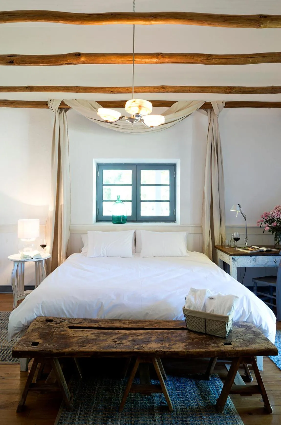 Bed in NOI Blend Colchagua