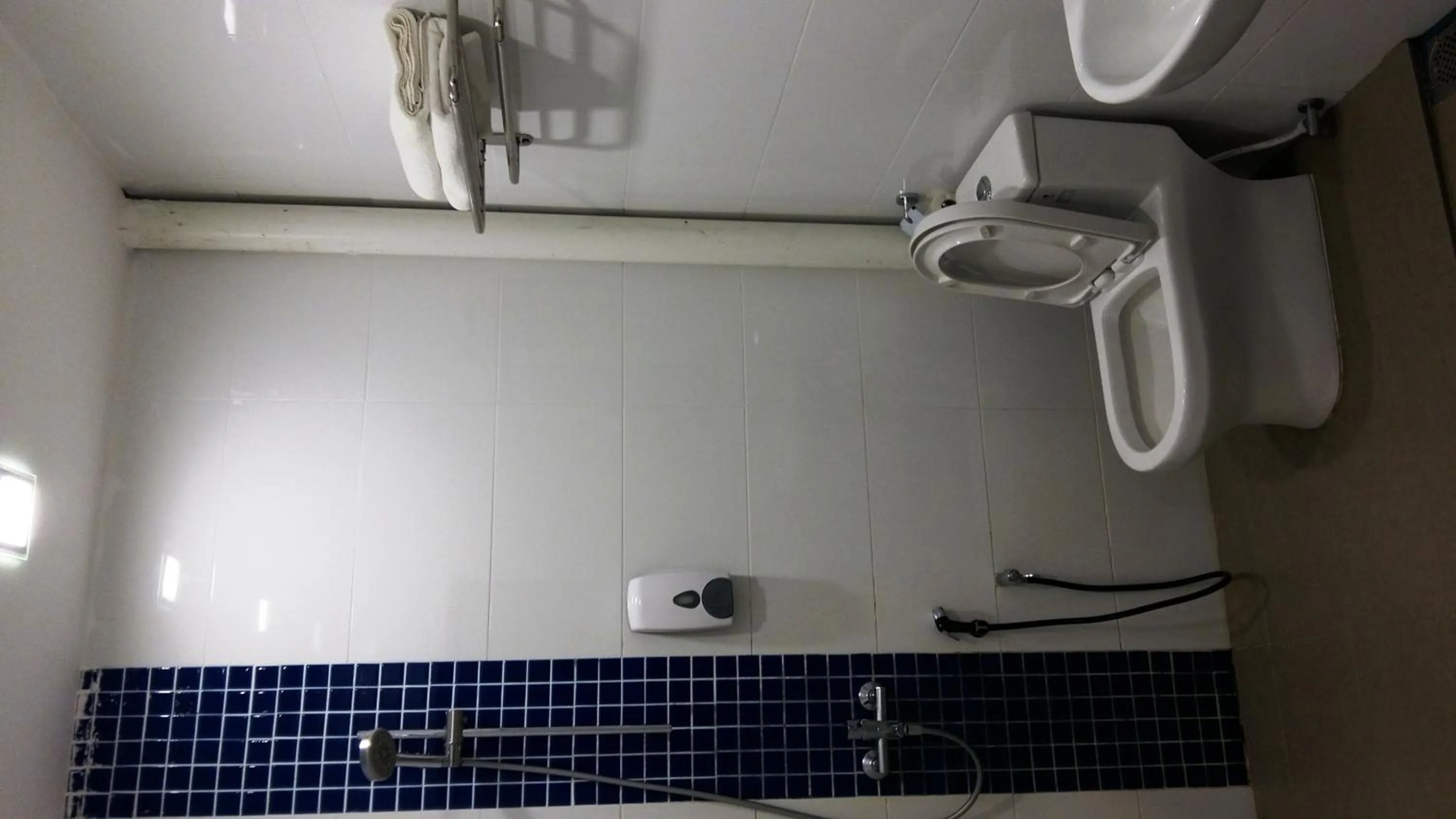 Bathroom in KT Chinatown Lodge