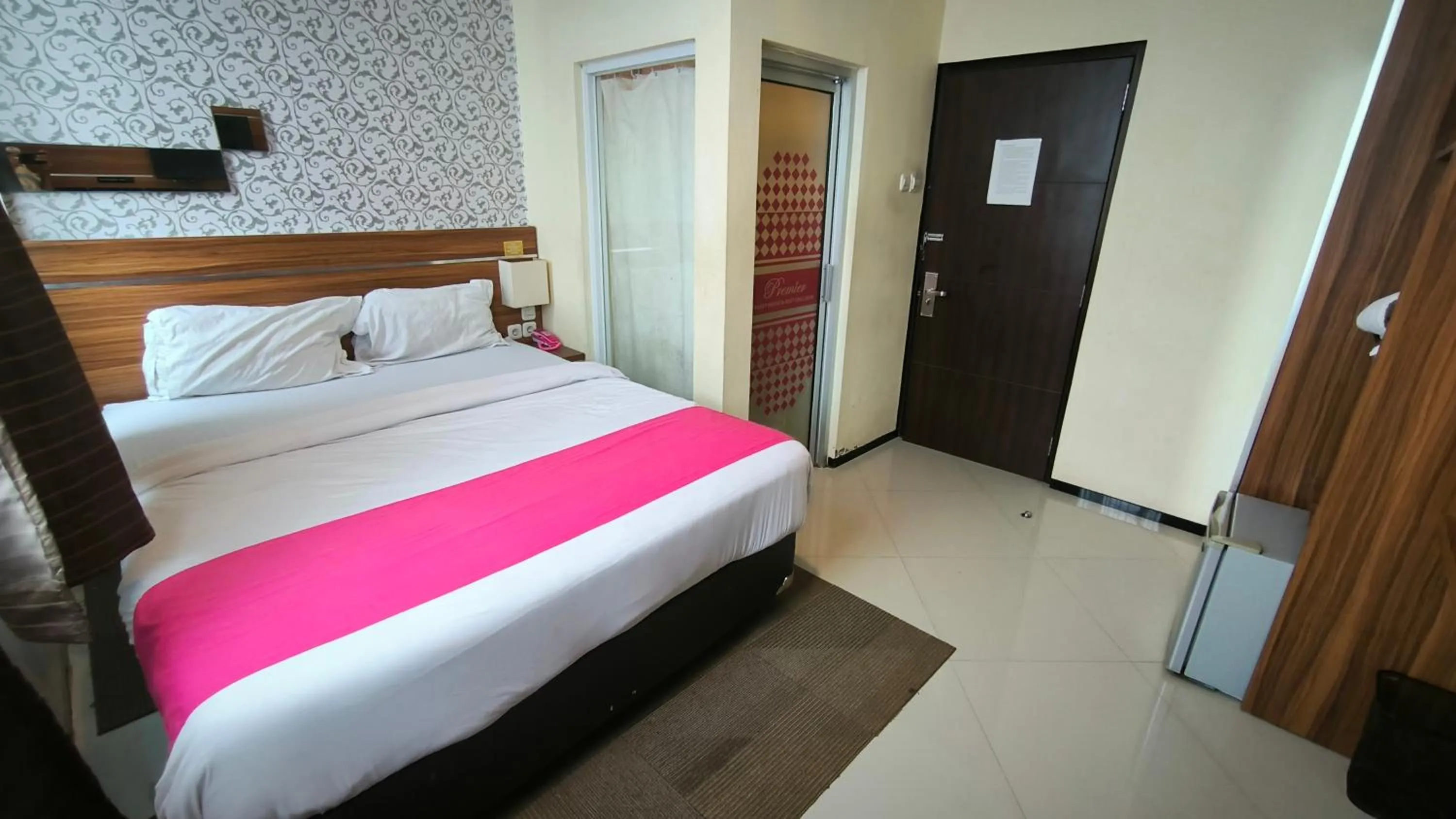 Bed in Premier Guesthouse