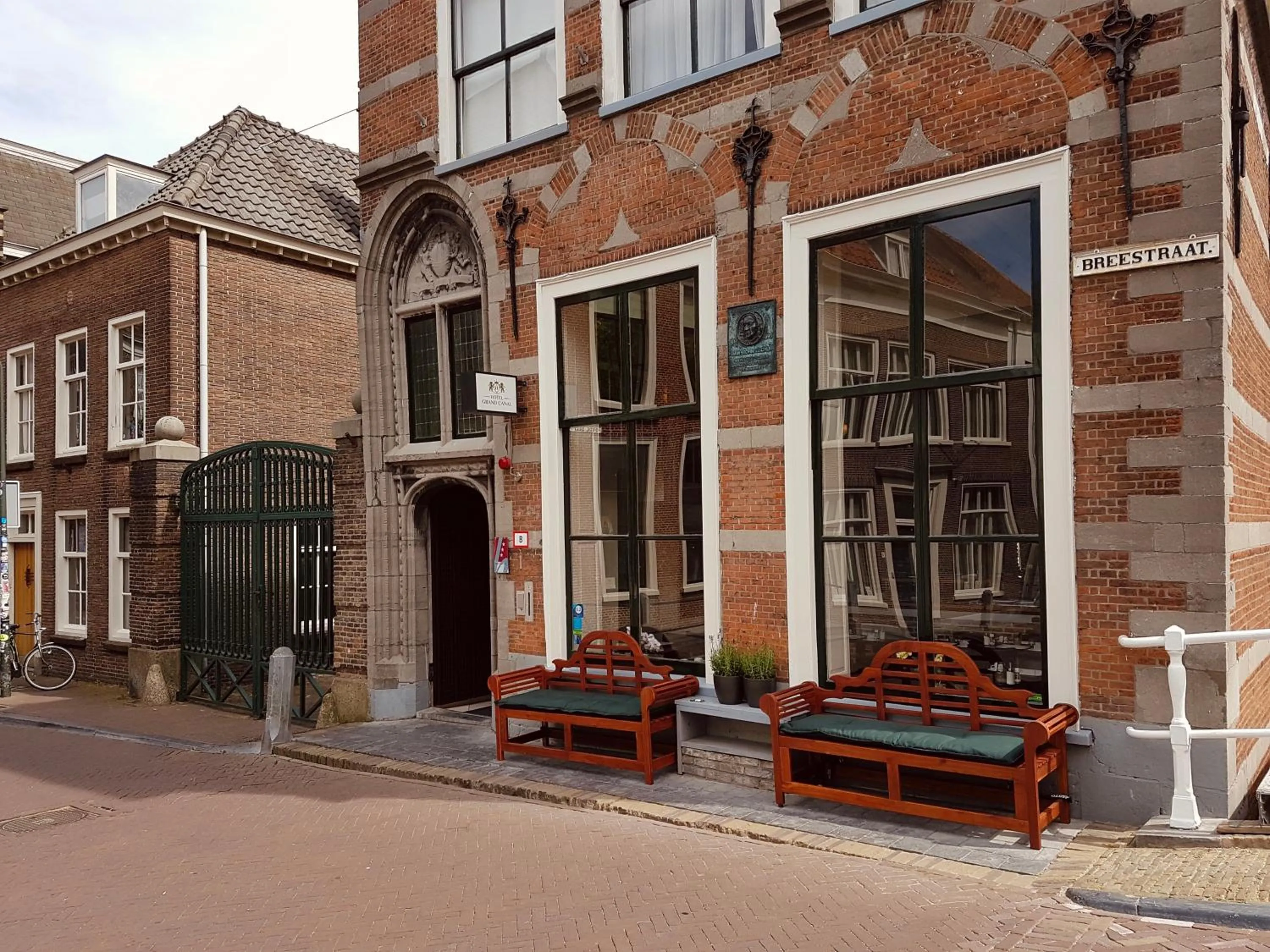 Facade/entrance in Hotel Grand Canal