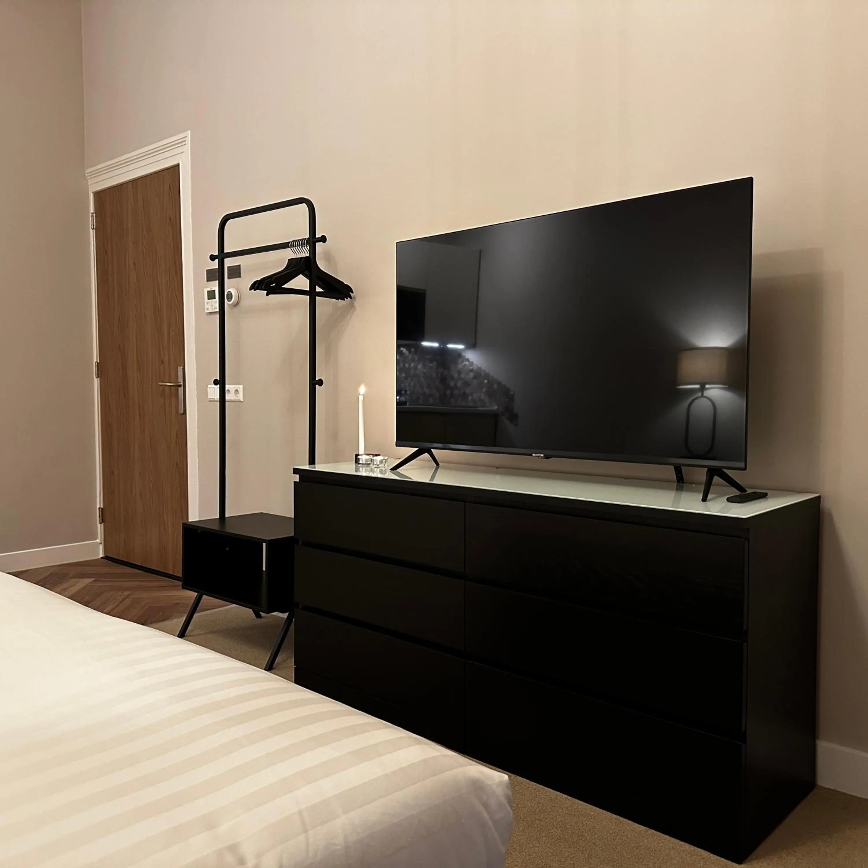 TV and multimedia, Bed in Hotel Grand Canal
