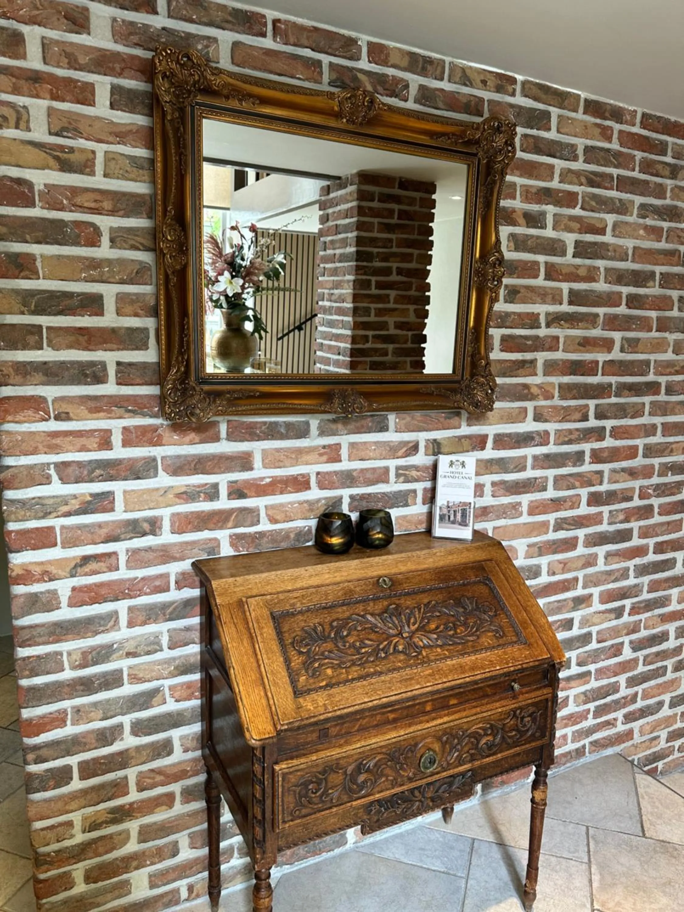 Decorative detail in Hotel Grand Canal