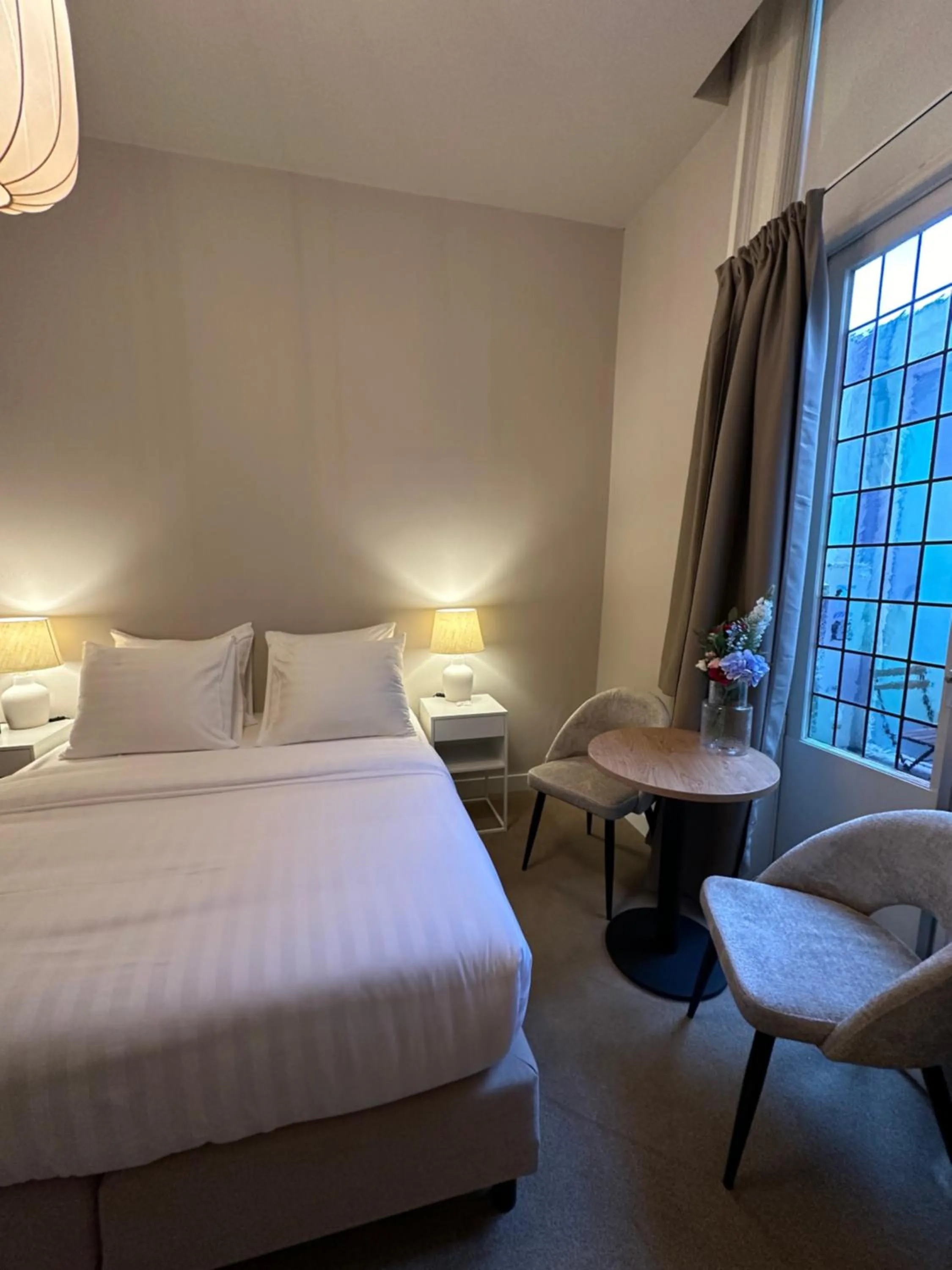 Bed in Hotel Grand Canal